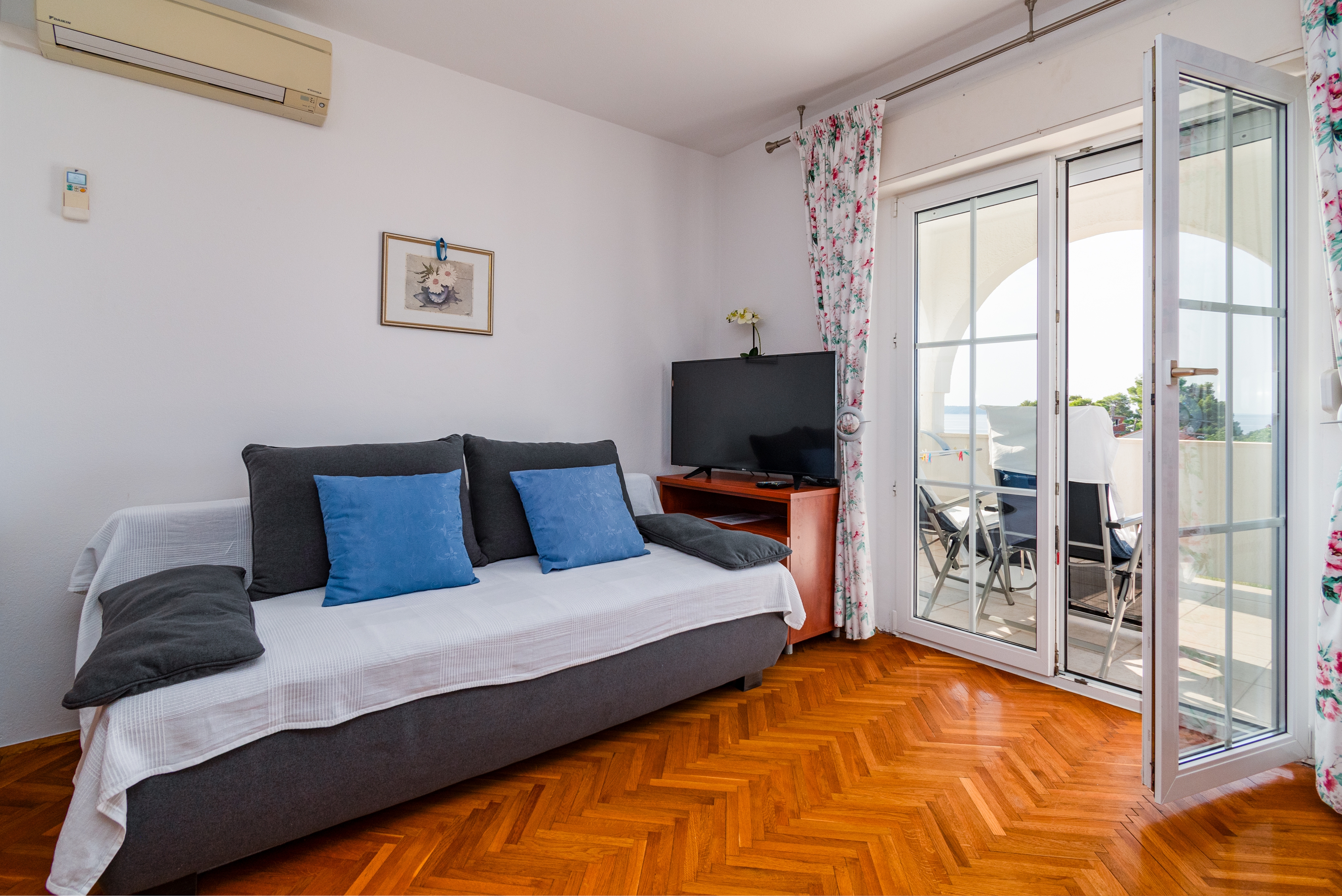 One bedroom apartment with terrace and sea view Banjol, Rab (A-5022-c)