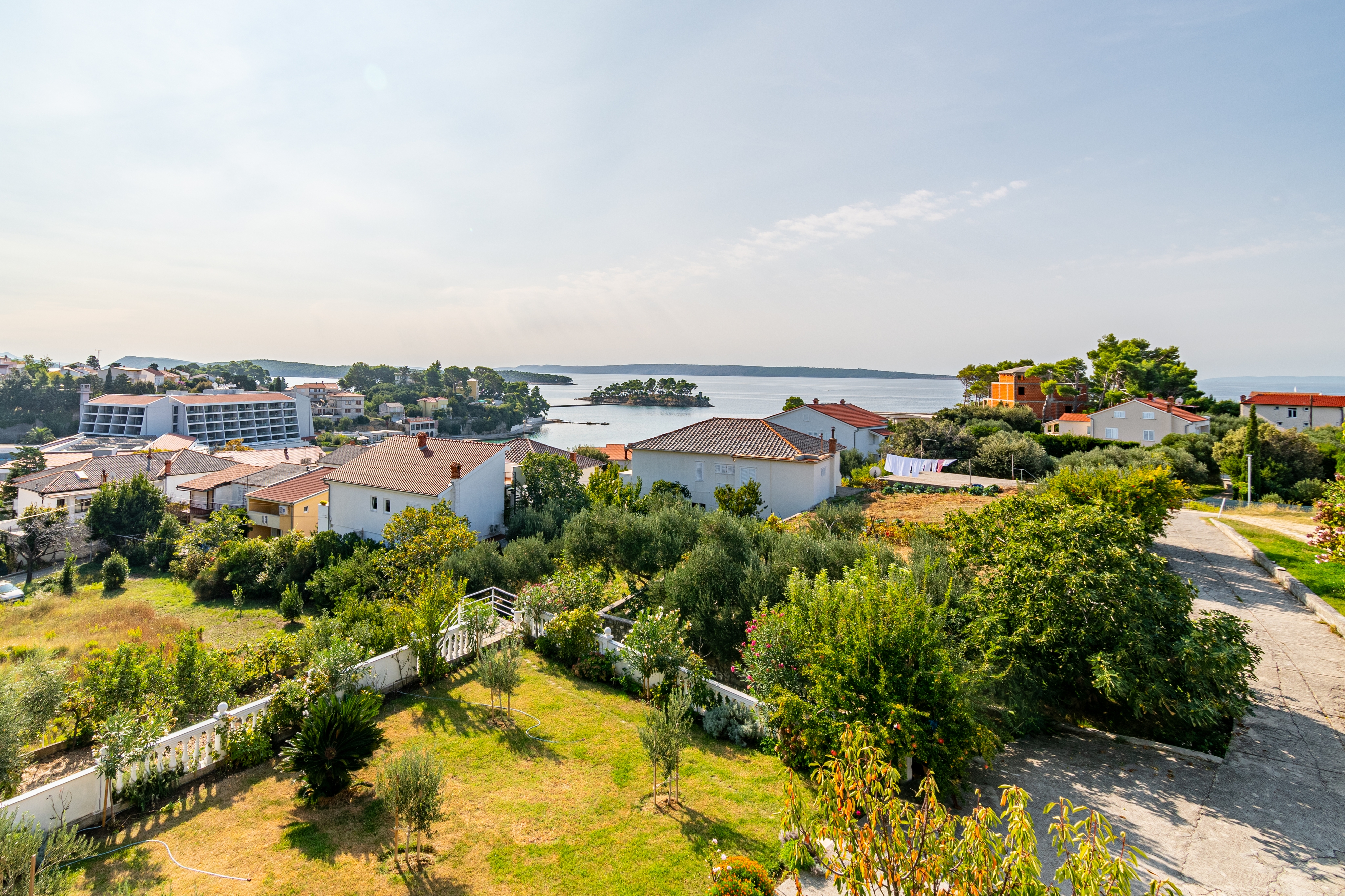 Studio flat with balcony and sea view Banjol, Rab (AS-5022-a) Studio flat with balcony and sea view Banjol, Rab (AS-5022-a)