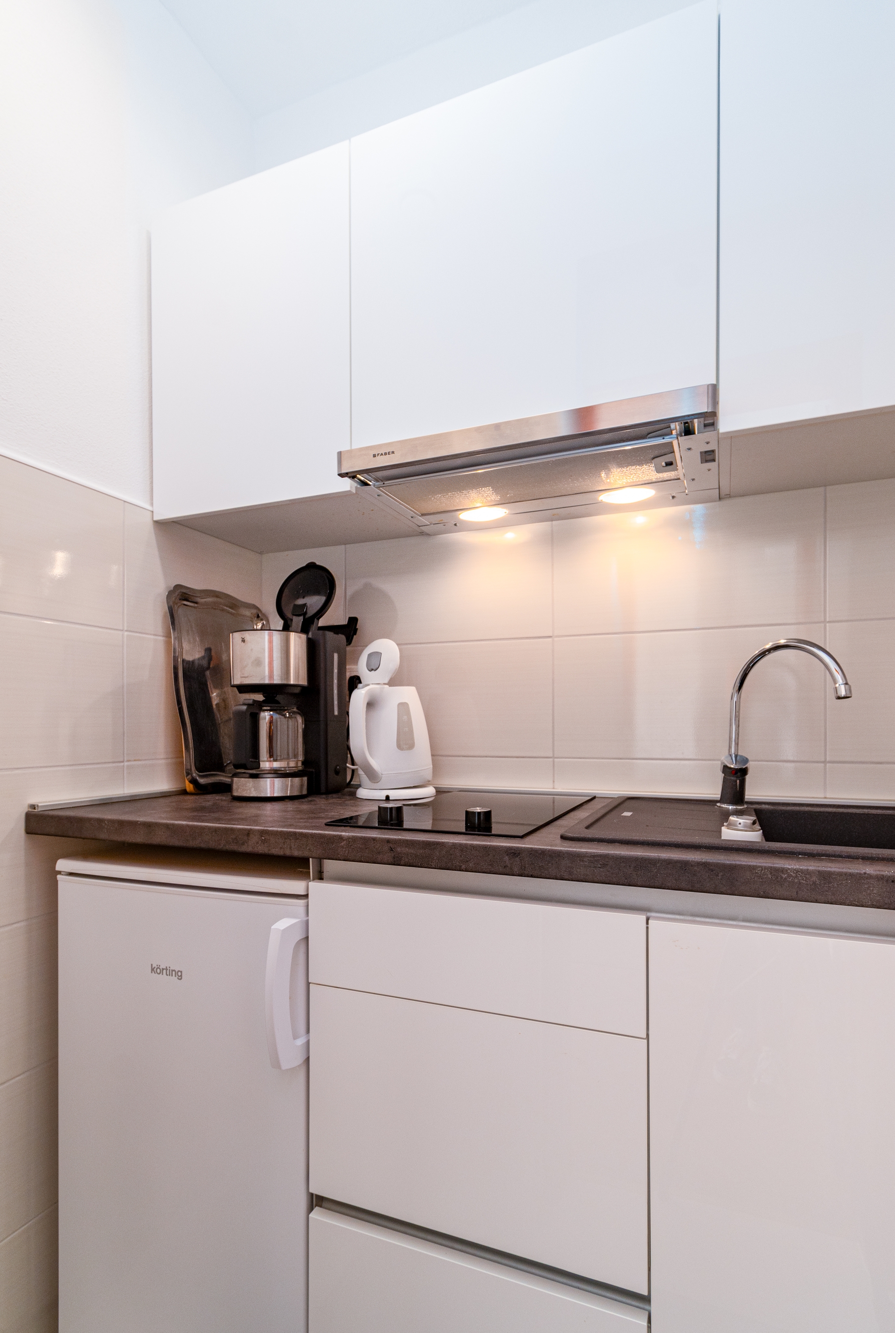 Studio flat with balcony and sea view Banjol, Rab (AS-5022-a) Studio flat with balcony and sea view Banjol, Rab (AS-5022-a)