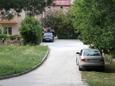 Parkoviště Palit, Rab, Parkoviště 5028 - Ubytování s oblázkovou pláží.