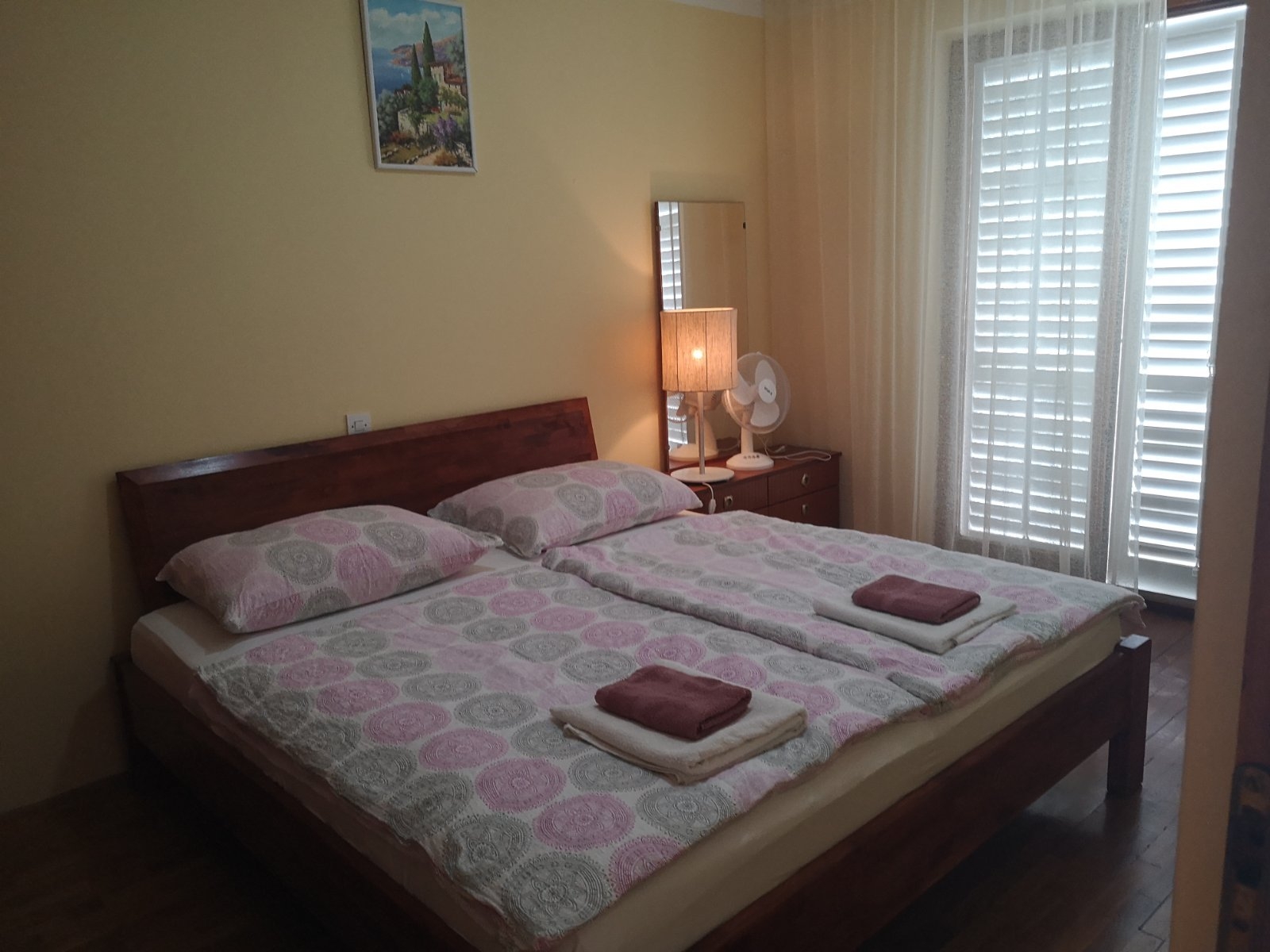 Three bedroom apartment with terrace and sea view Kampor, Rab  A-a
