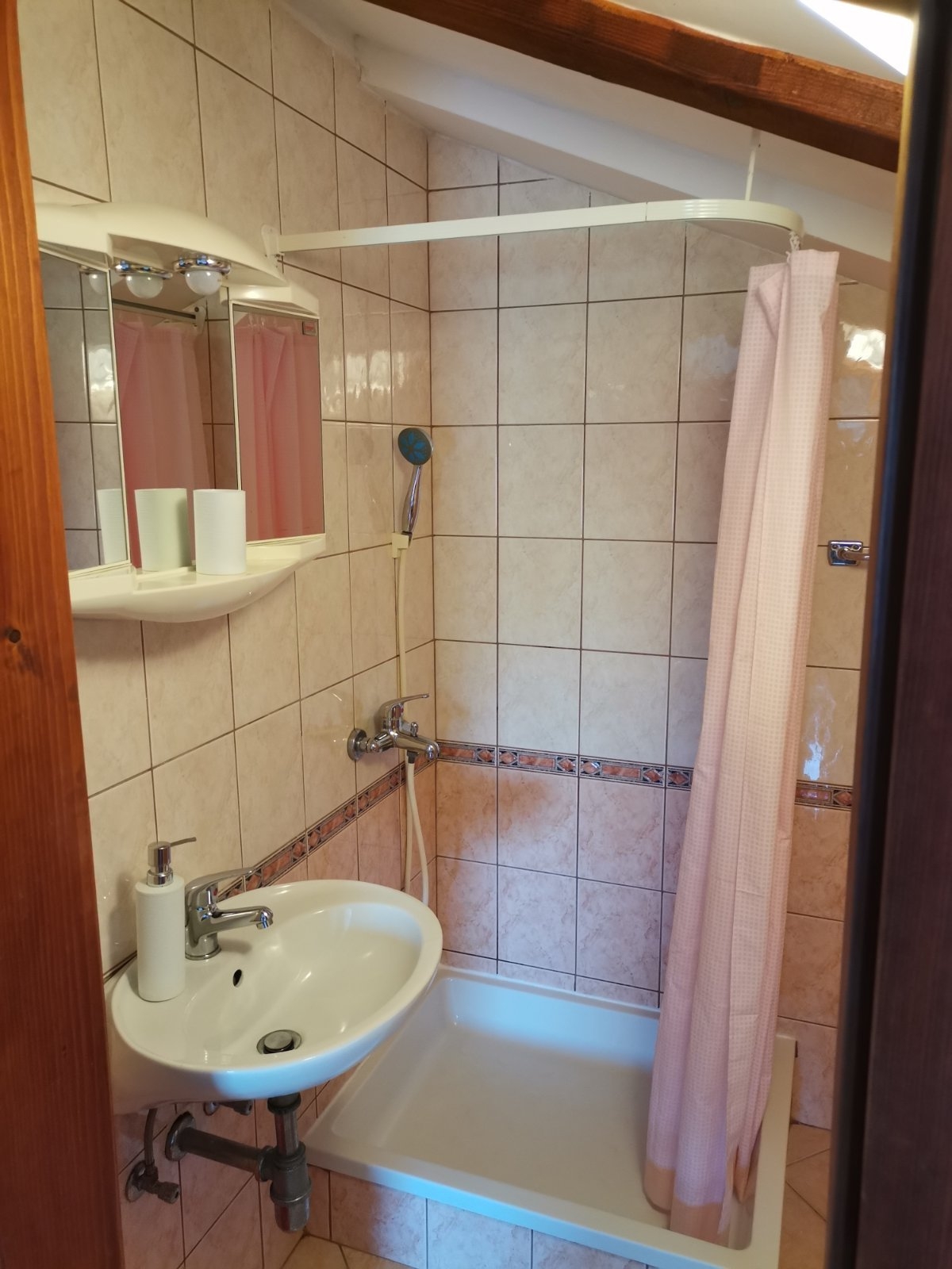 Top Rab Kampor Top Rab Kampor