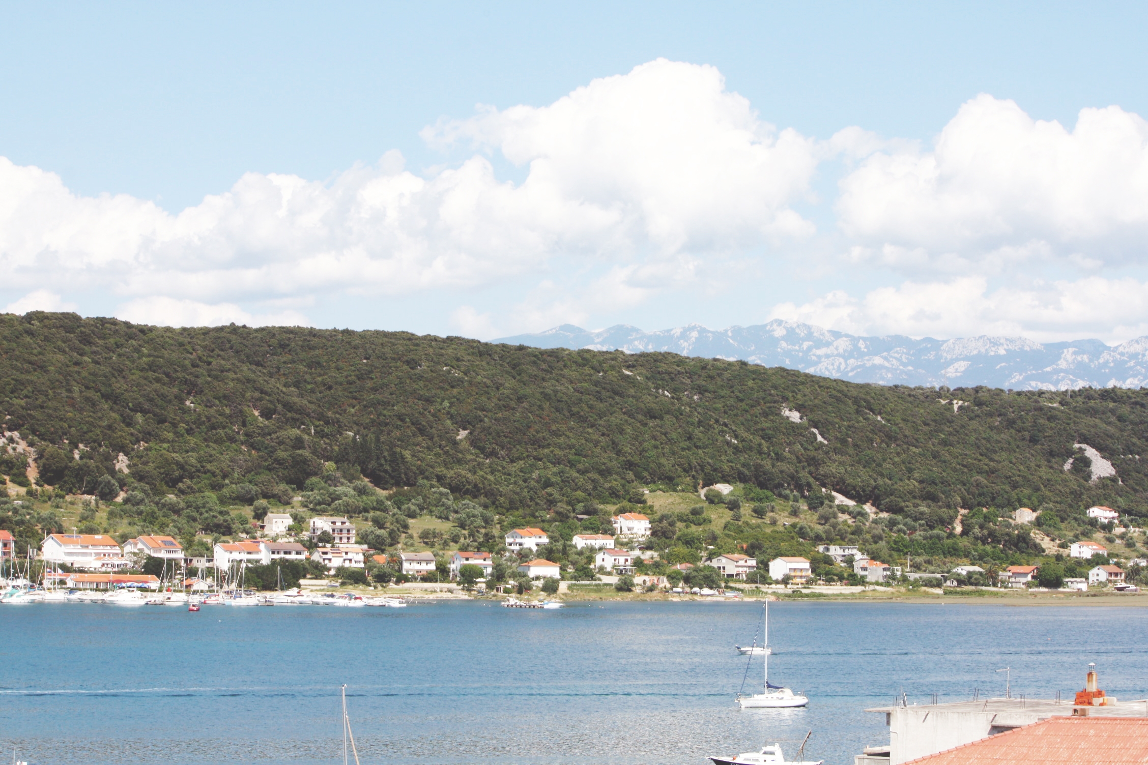 Two bedroom apartment with terrace and sea view Supetarska Draga - Donja, Rab  A-a