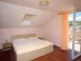 Bedroom 1 Kampor, Bedroom 1 in the apartment, air condition available and WiFi.