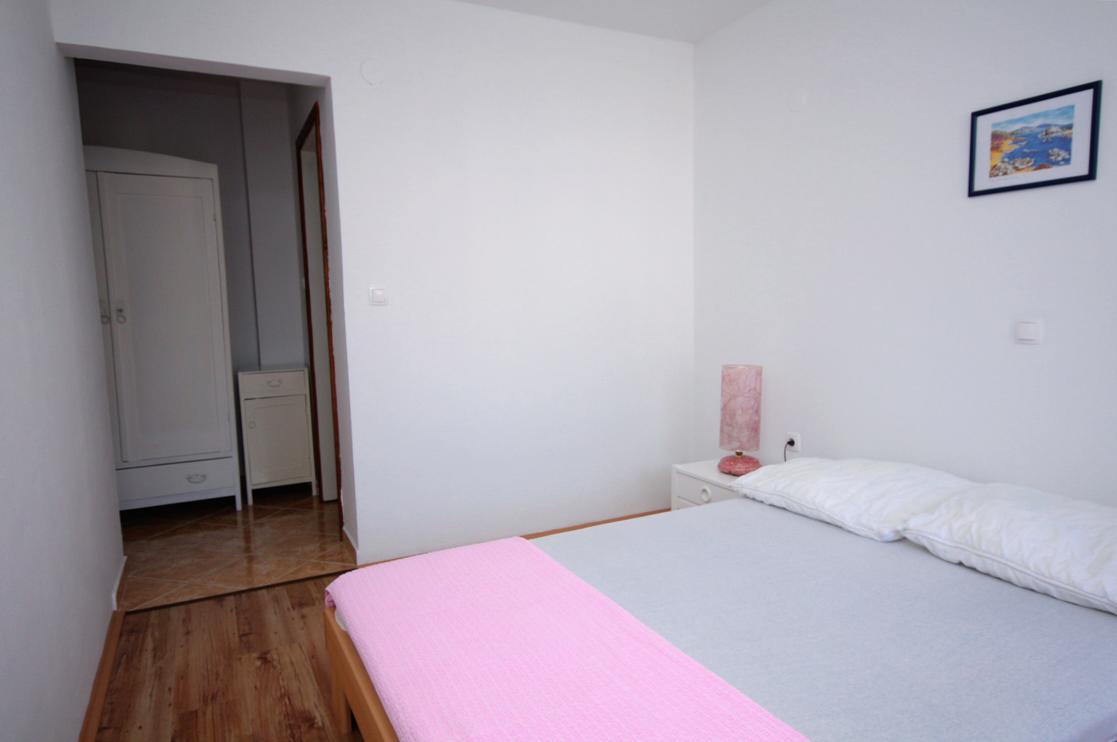 Three bedroom apartment with terrace and sea view Kampor, Rab  A-a