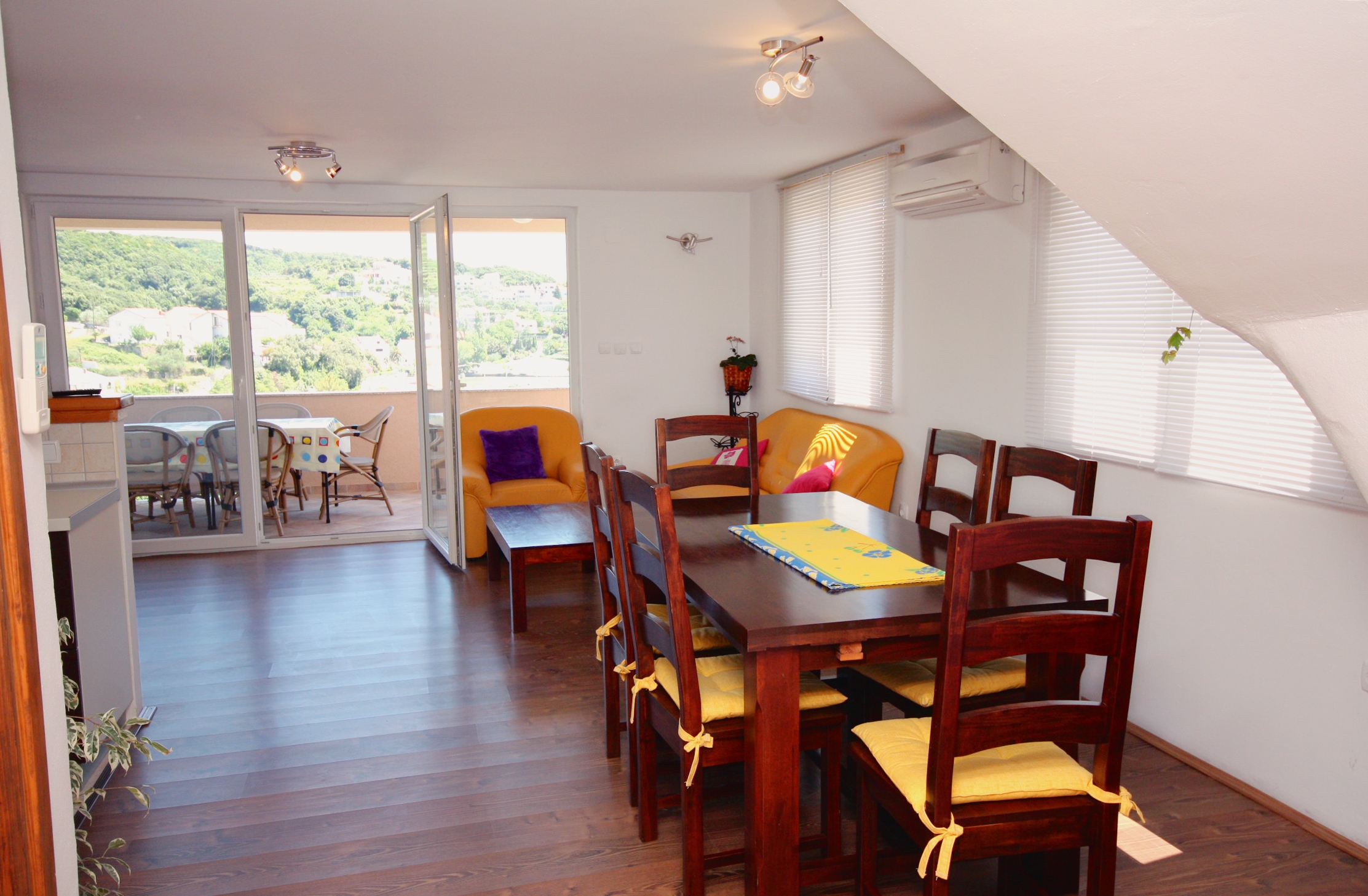 Top Rab Kampor Top Rab Kampor