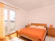 Bedroom 2 Barbat, Bedroom 2 in the apartment, dopusteni kucni ljubimci i WIFI.