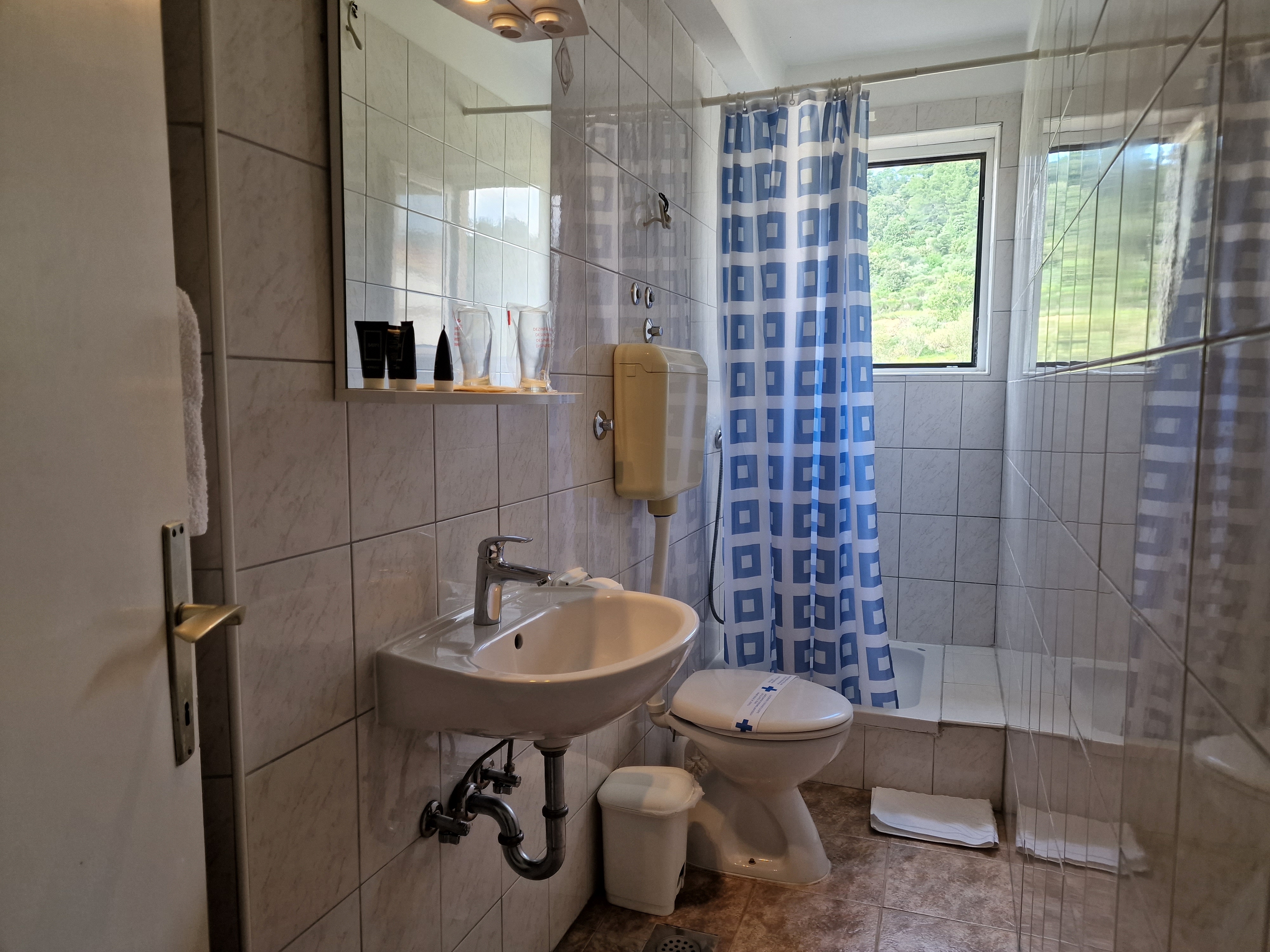 Top Rab Kampor Top Rab Kampor