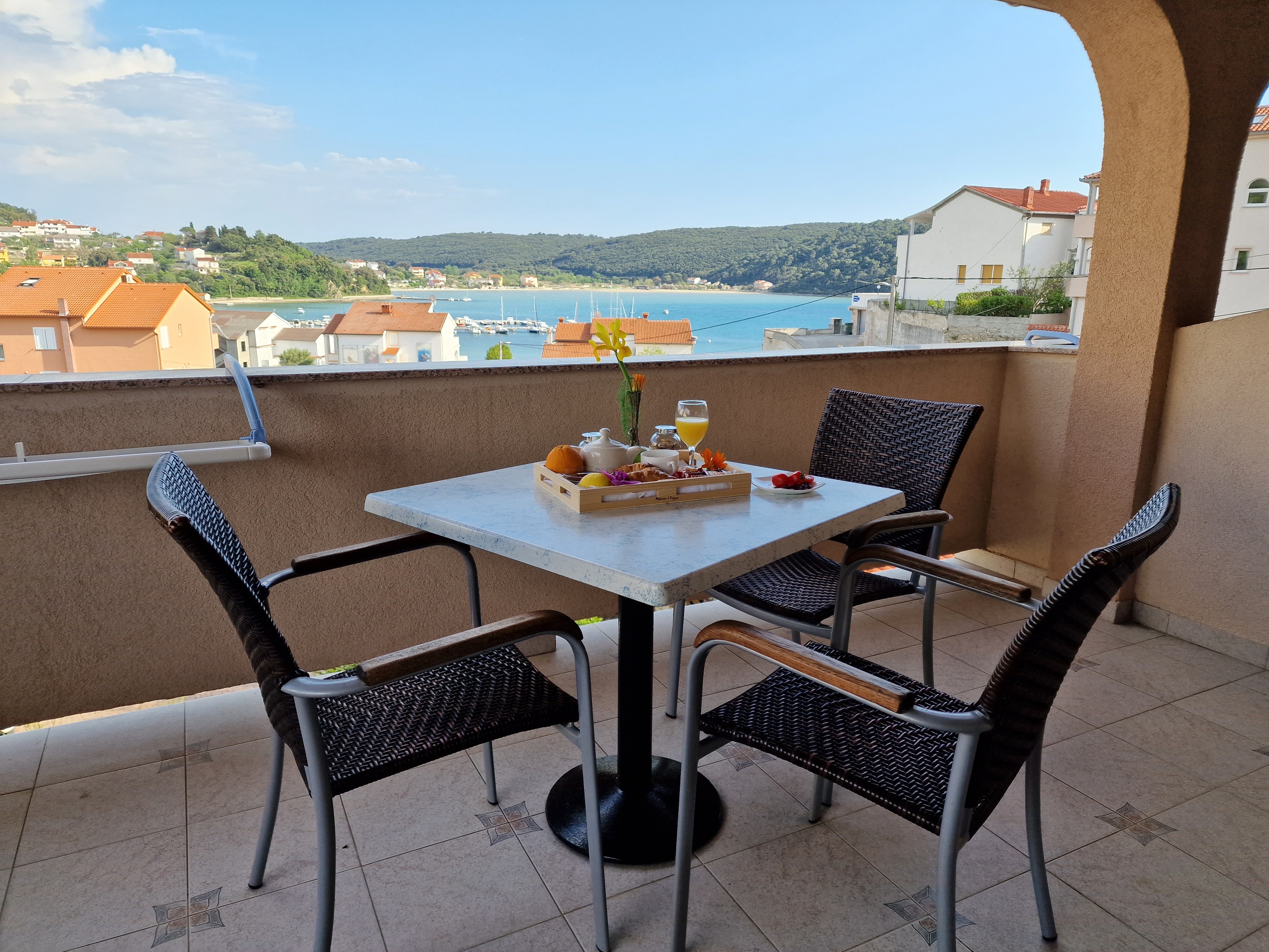 Top Rab Kampor Top Rab Kampor