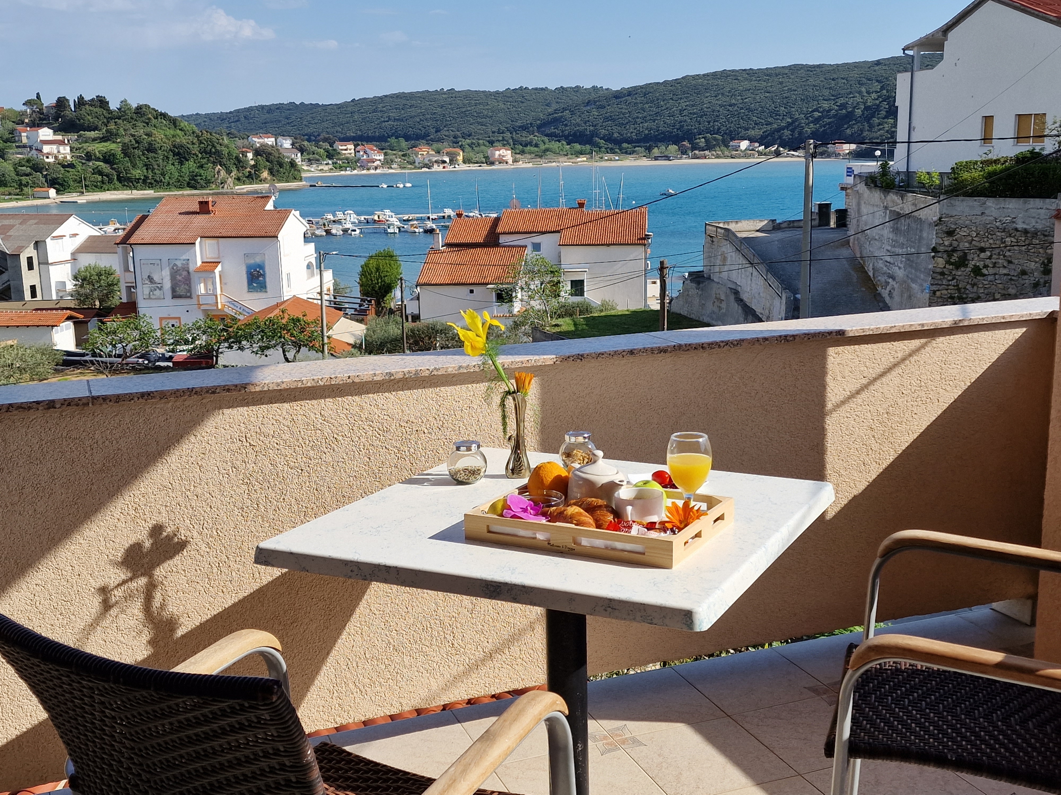 Studio flat with terrace and sea view Kampor, Rab  AS-c