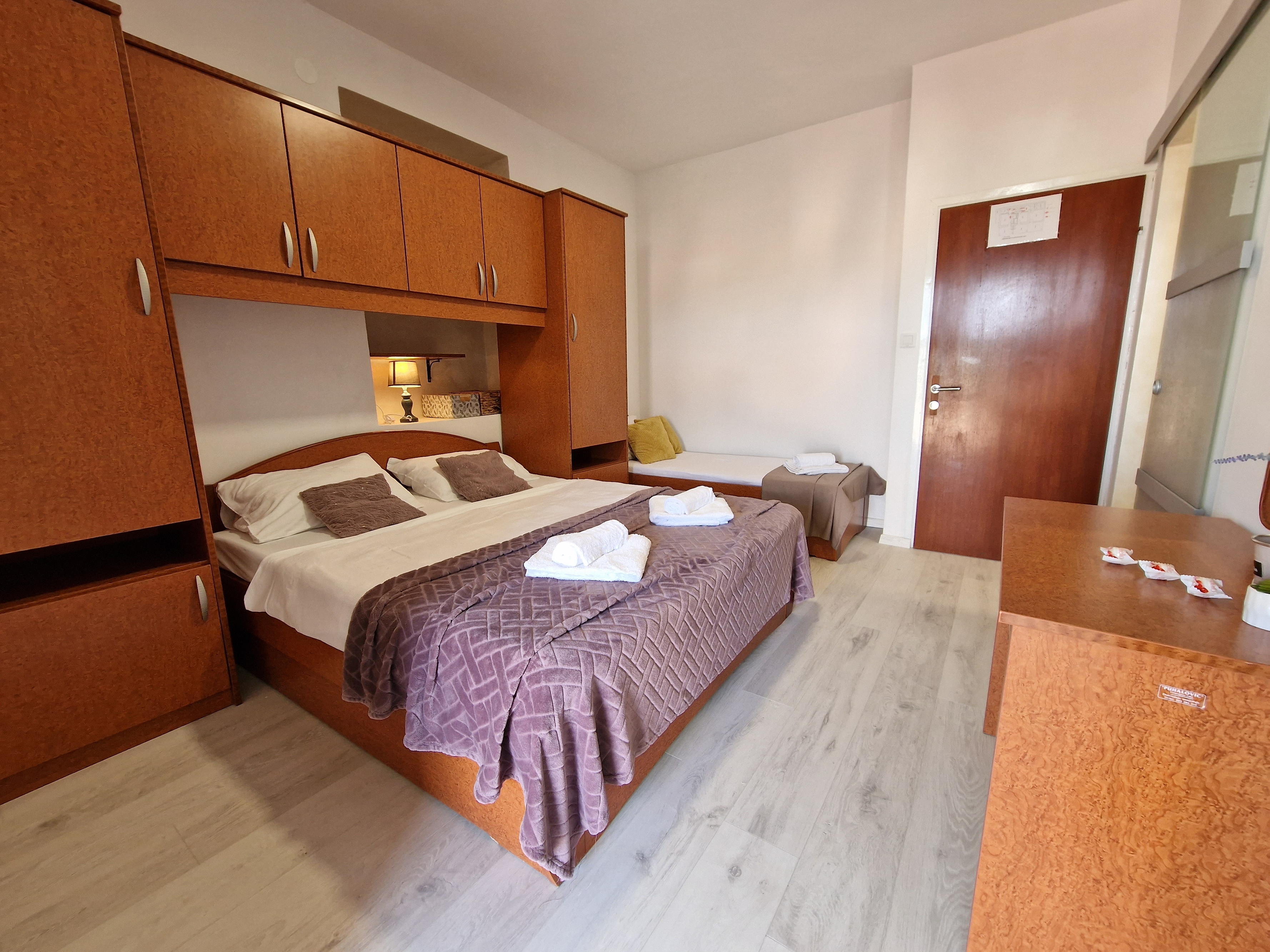 Top Rab Kampor Top Rab Kampor