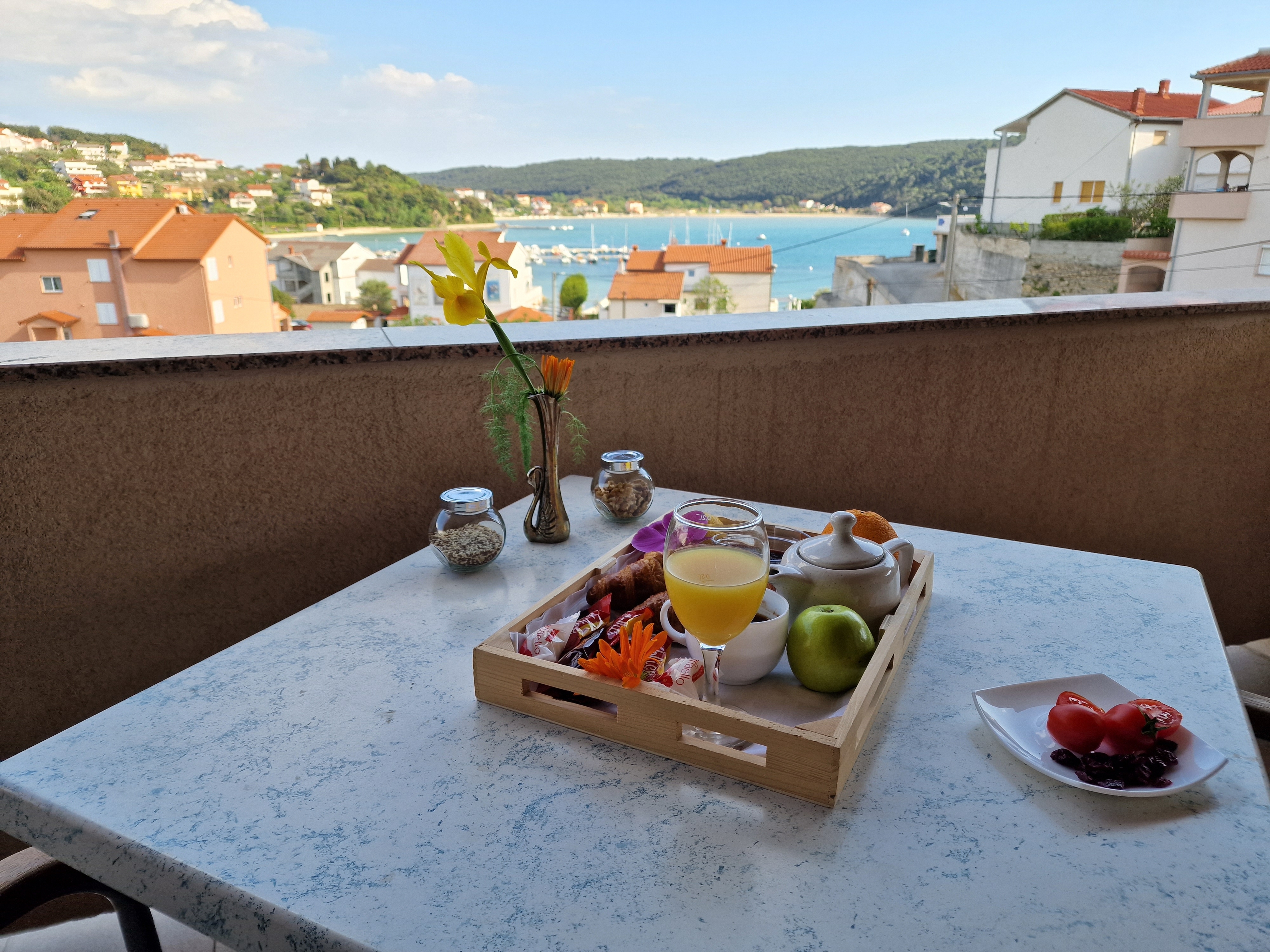 Studio flat with terrace and sea view Kampor, Rab  AS-e