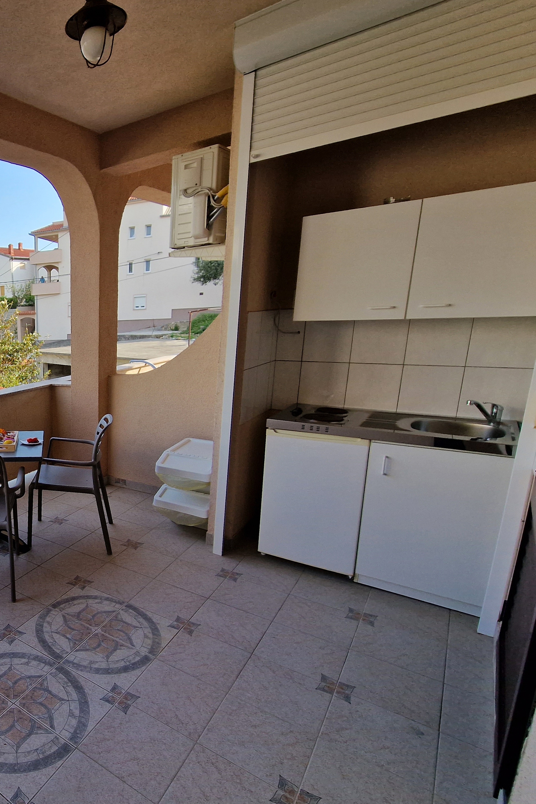 Studio flat with terrace and sea view Kampor, Rab (AS-5037-f)