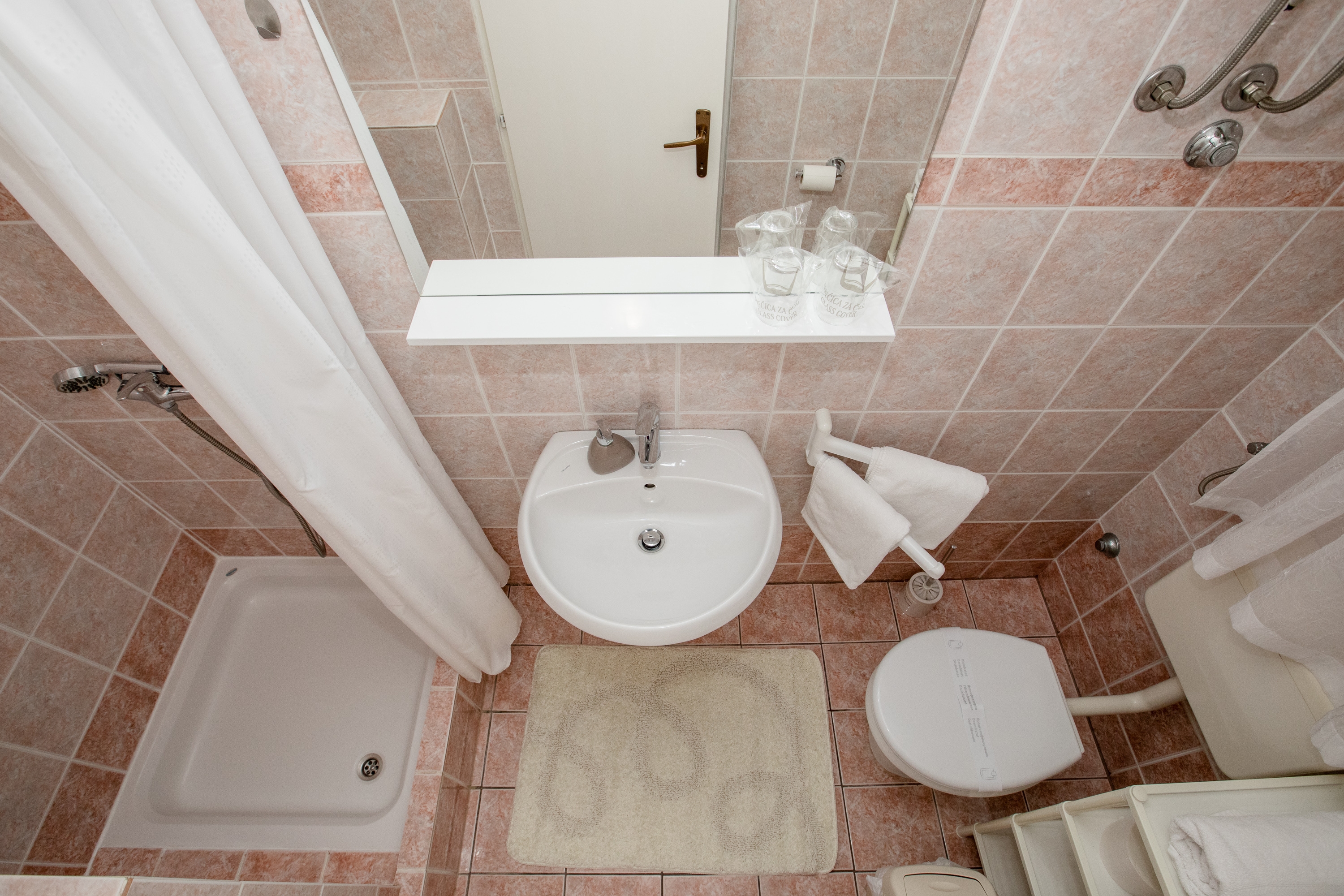 Two bedroom apartment with terrace Banjol, Rab  A-a