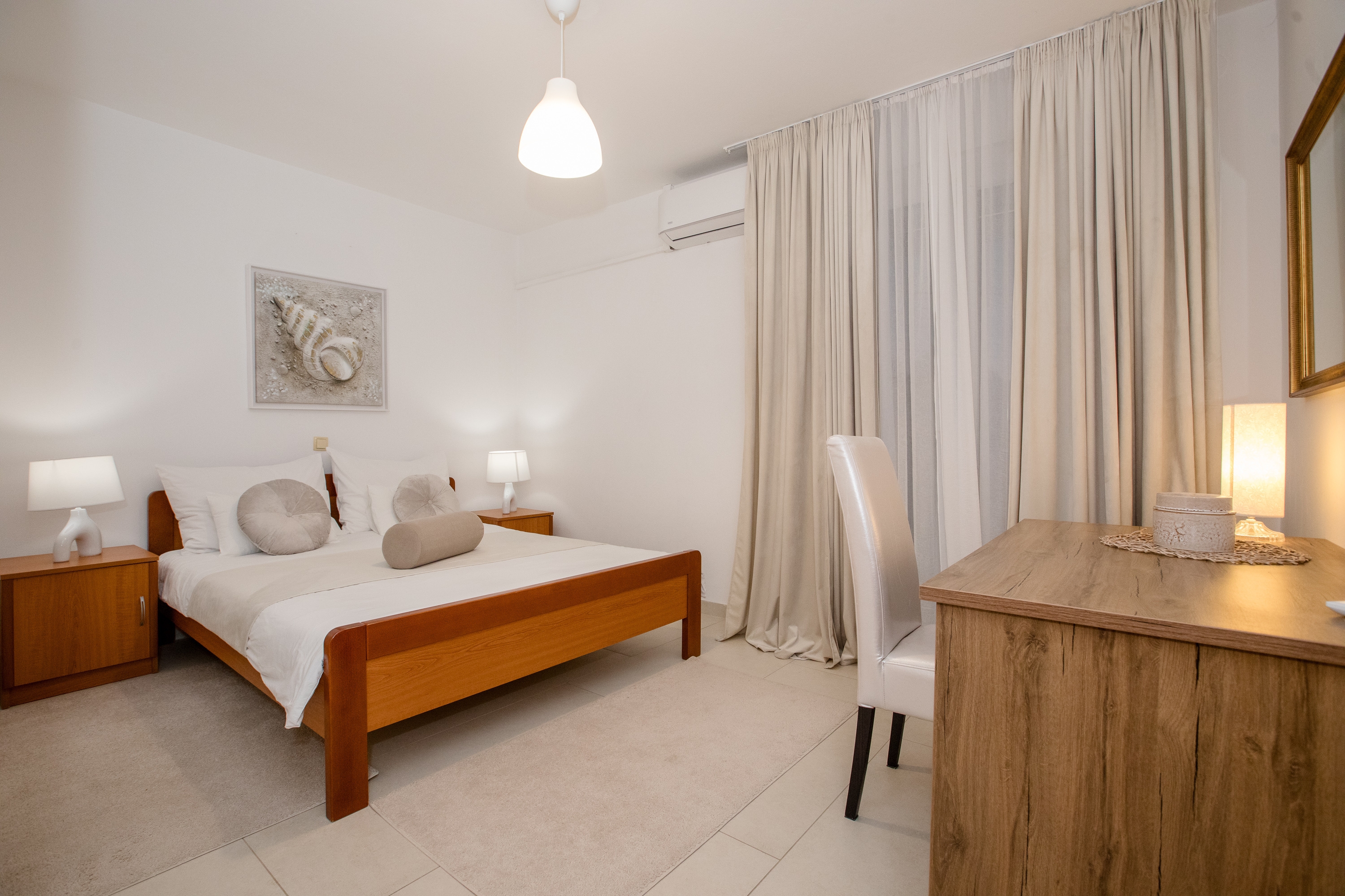 Two bedroom apartment with terrace Banjol, Rab  A-a