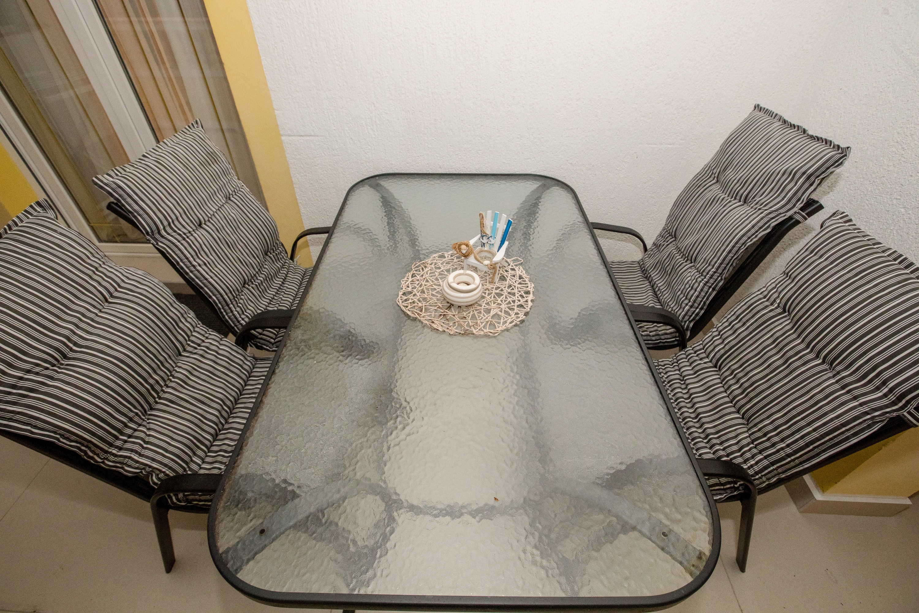 Two bedroom apartment with terrace Banjol, Rab  A-a