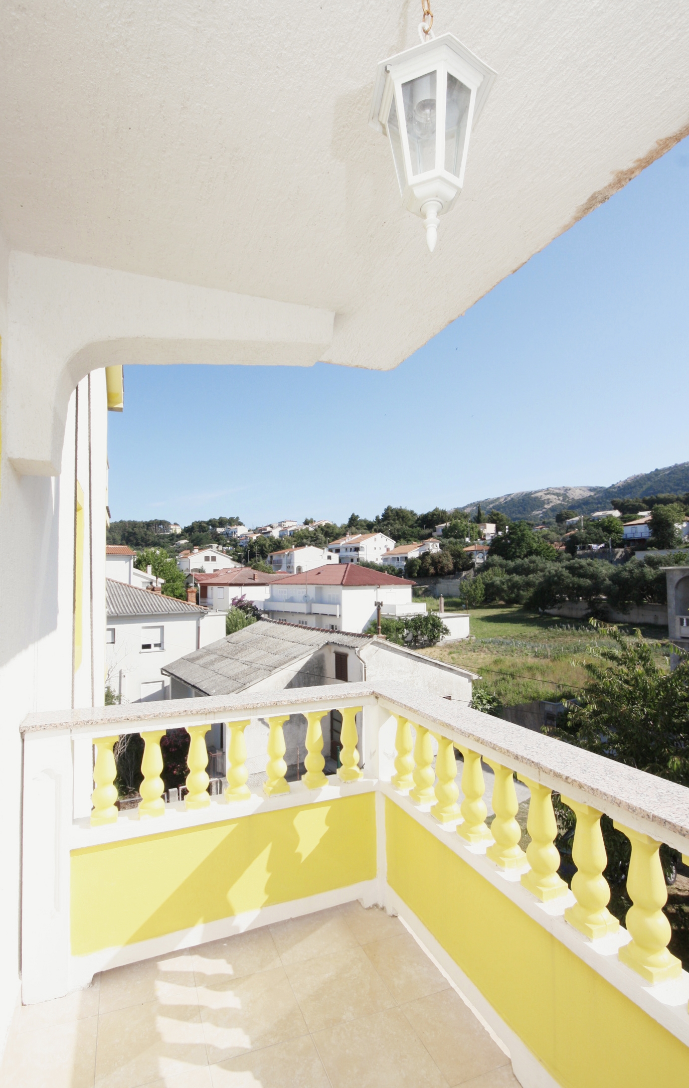 Two bedroom apartment with balcony and sea view Banjol, Rab  A-d