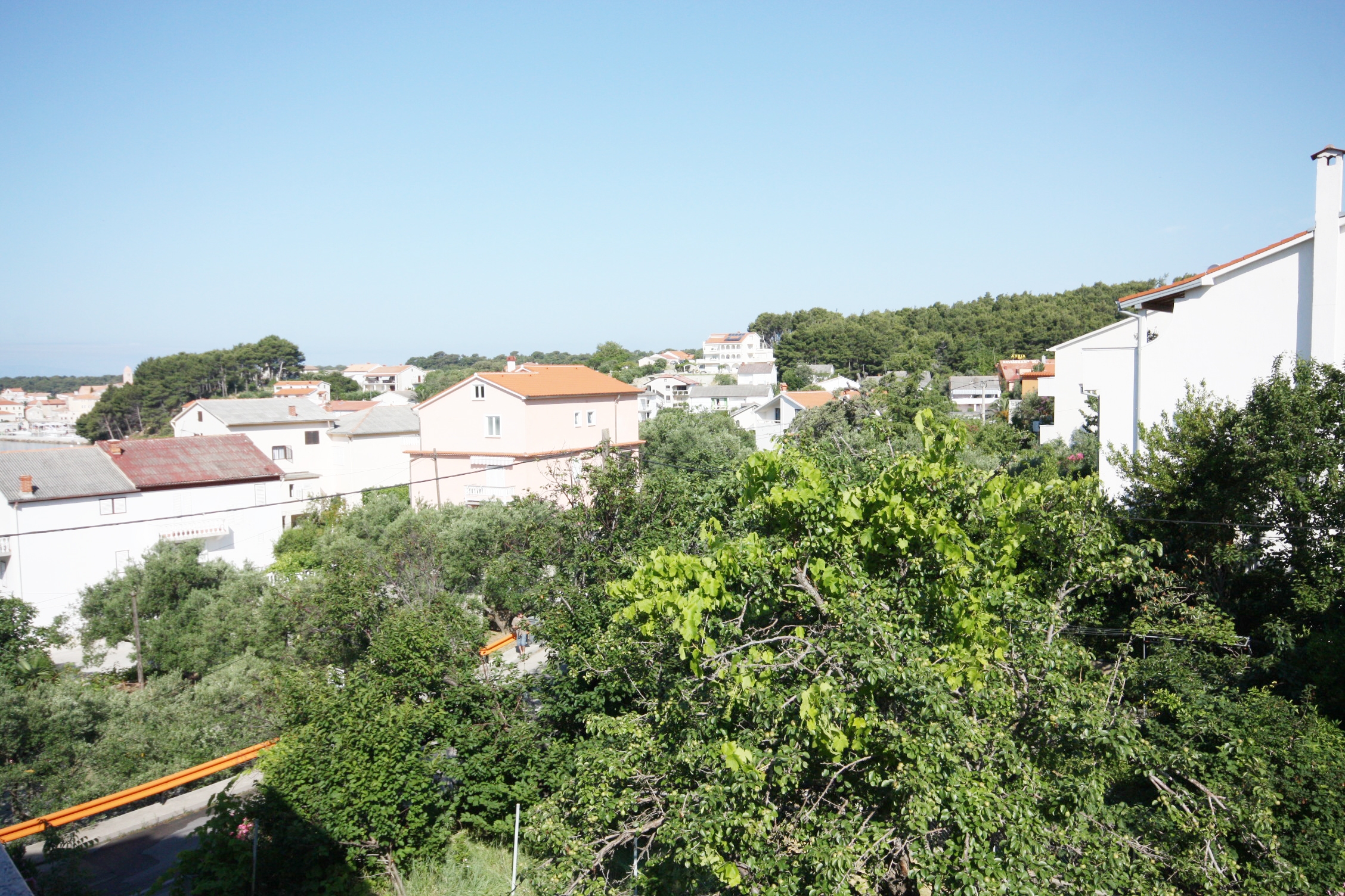Two bedroom apartment with balcony and sea view Banjol, Rab  A-d