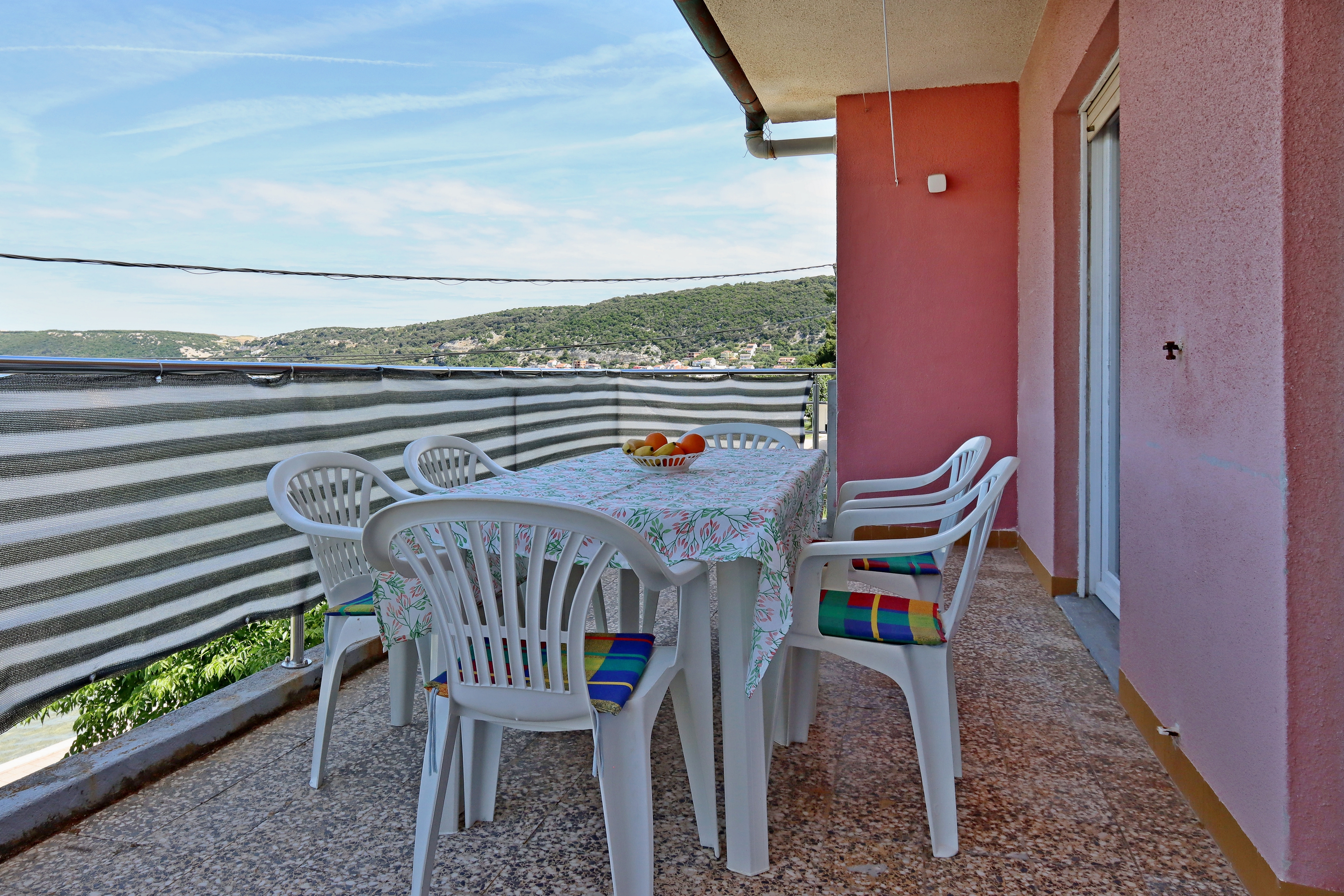Four bedroom apartment near beach Supetarska Draga - Donja, Rab  A-a