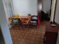 Palit, Dining room in the apartment, (pet friendly) and WiFi.