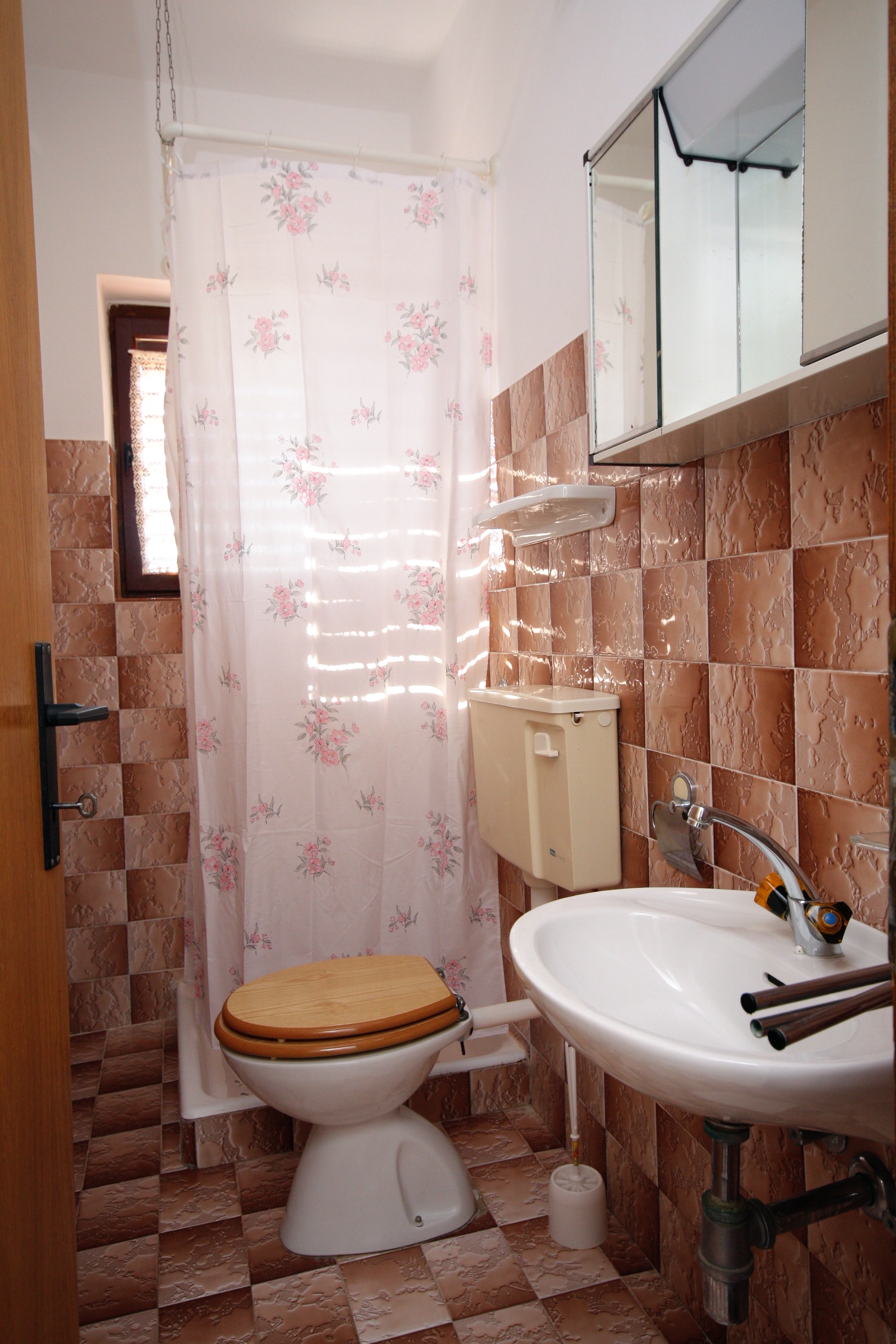 Four bedroom apartment with terrace and sea view Kampor, Rab  A-a
