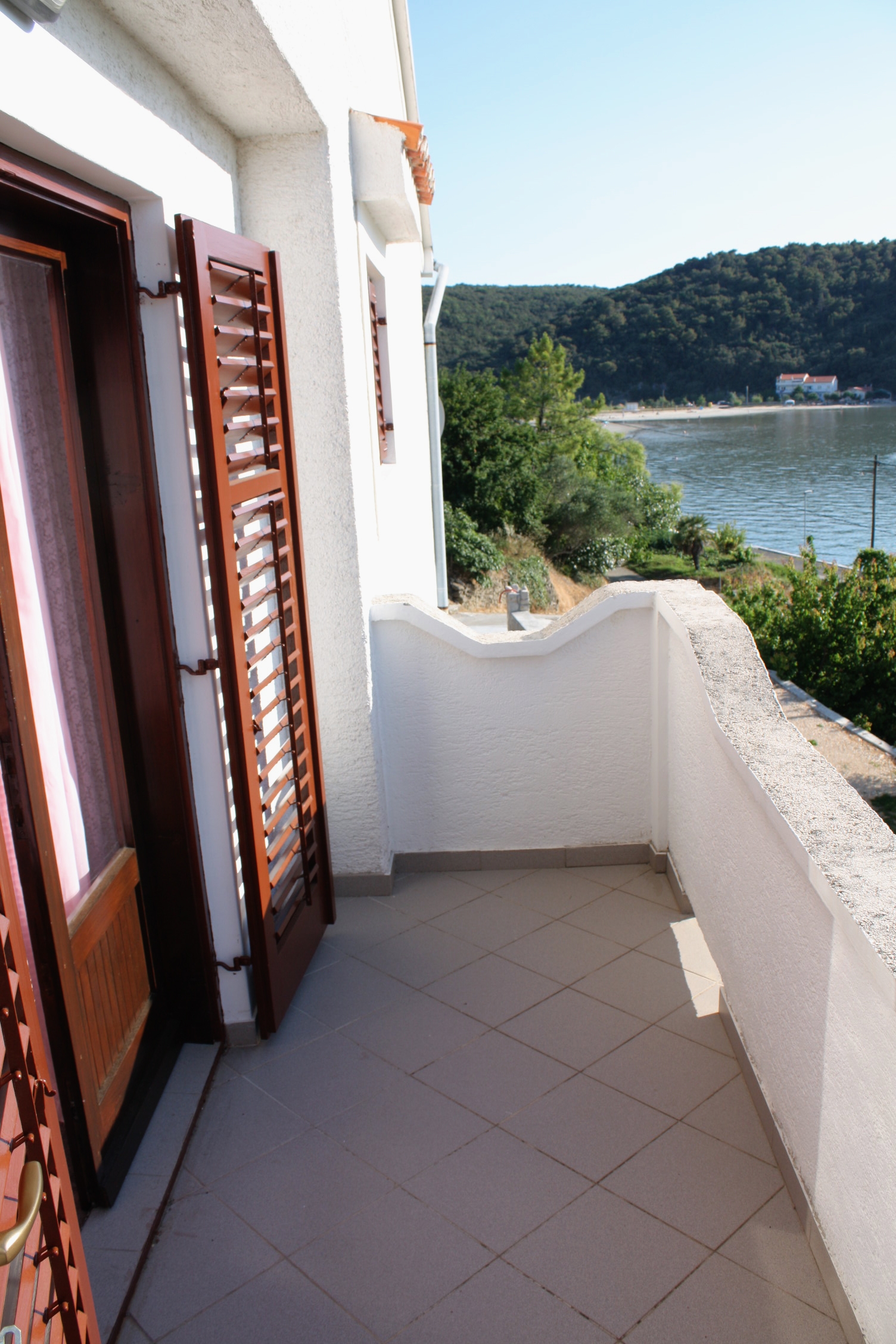 Four bedroom apartment with terrace and sea view Kampor, Rab  A-b
