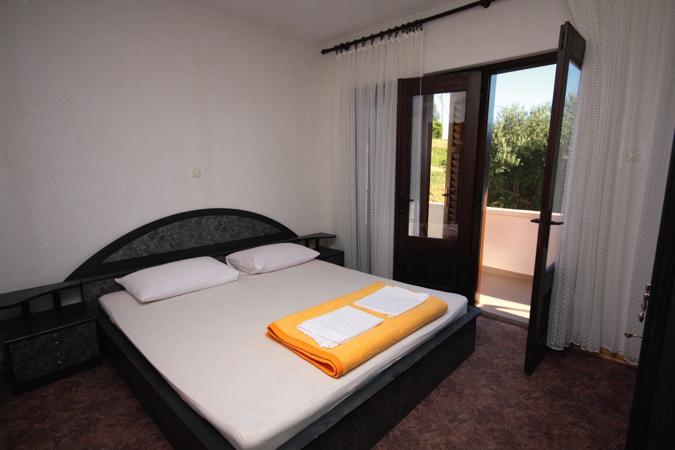 Four bedroom apartment with terrace and sea view Kampor, Rab  A-b