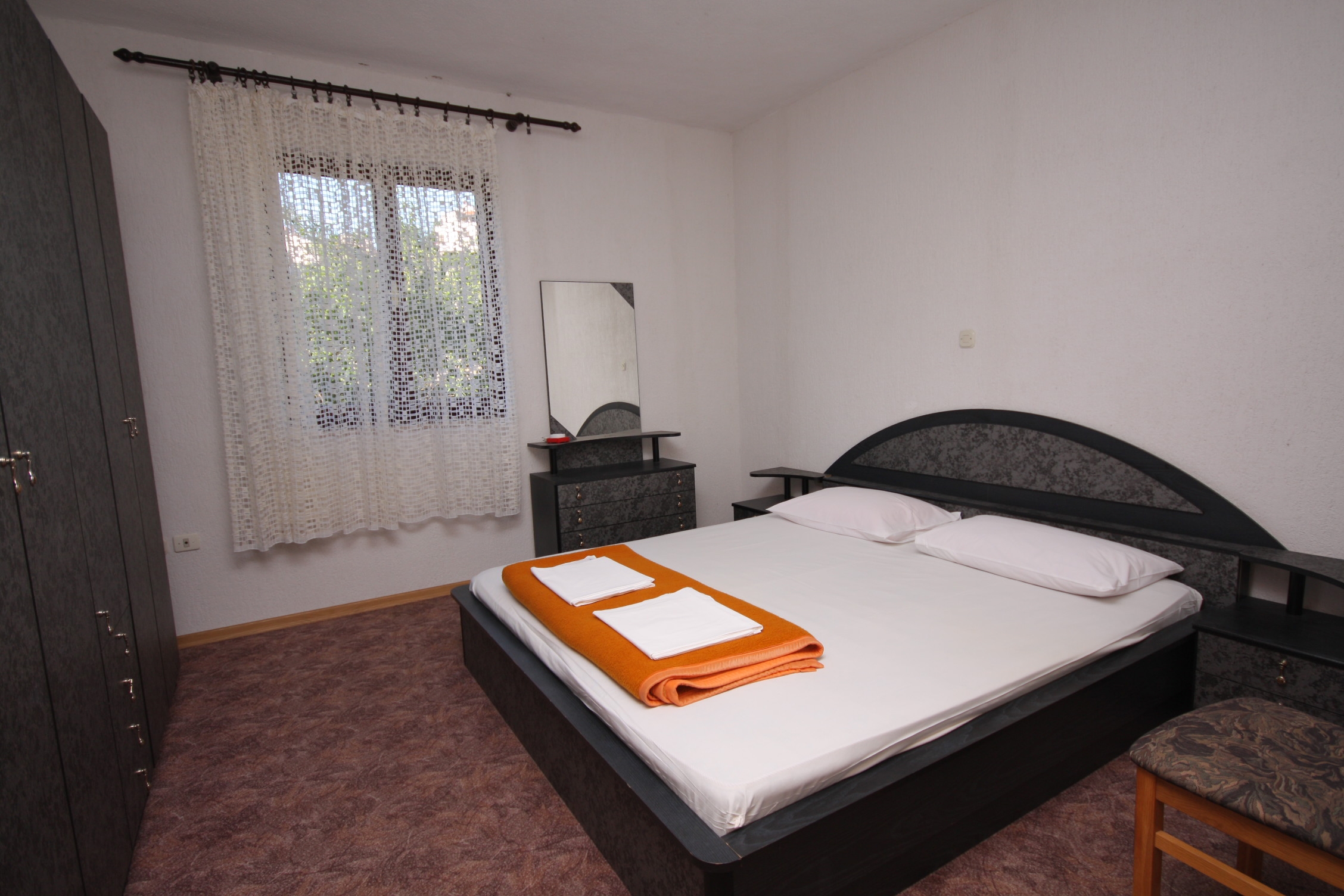 Four bedroom apartment with terrace and sea view Kampor, Rab  A-b