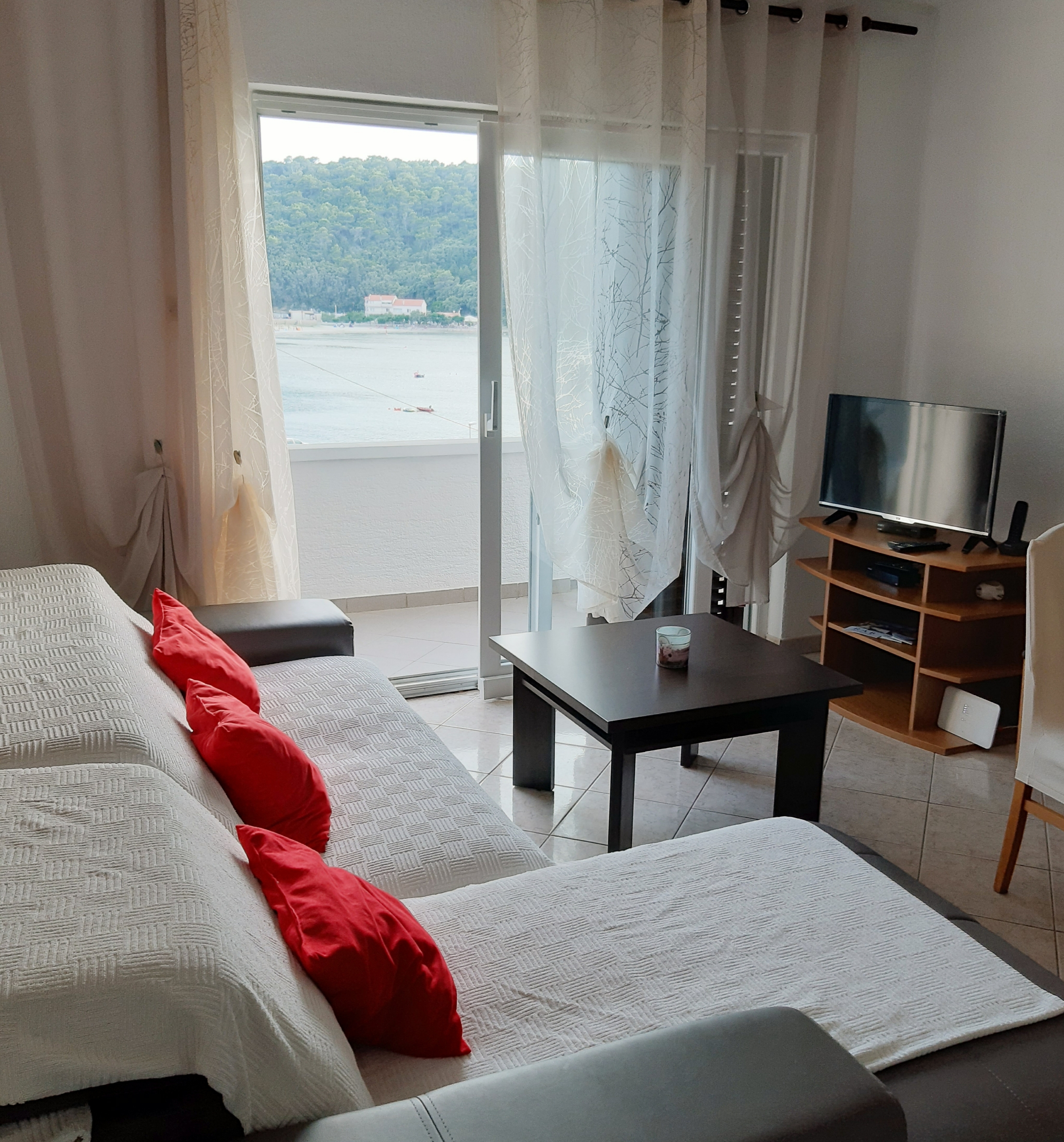 Four bedroom apartment with terrace and sea view Kampor, Rab  A-b