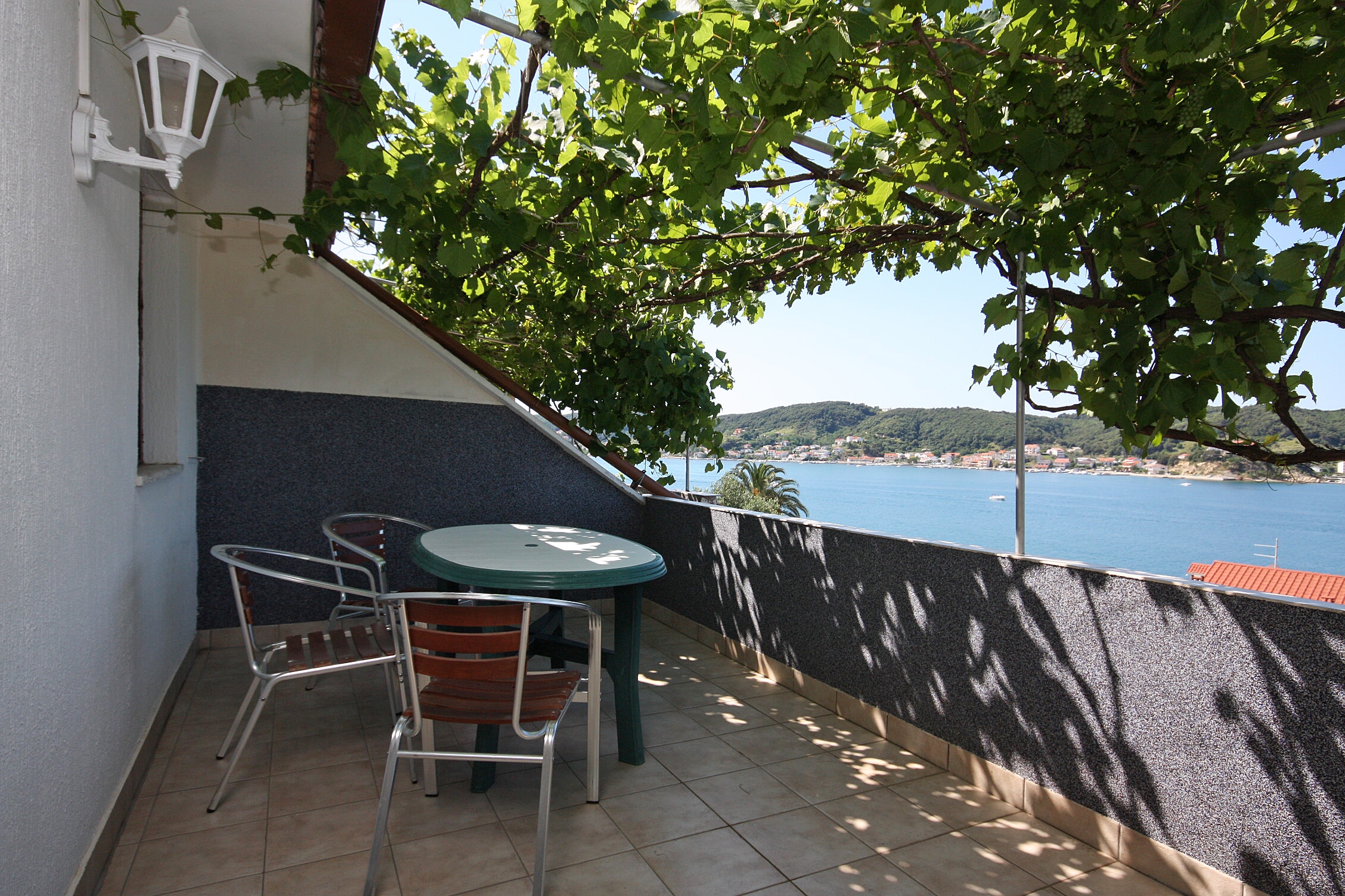 One bedroom apartment with terrace and sea view Supetarska Draga - Gornja, Rab (A-5053-a) One bedroom apartment with terrace and sea view Supetarska Draga - Gornja, Rab (A-5053-a)