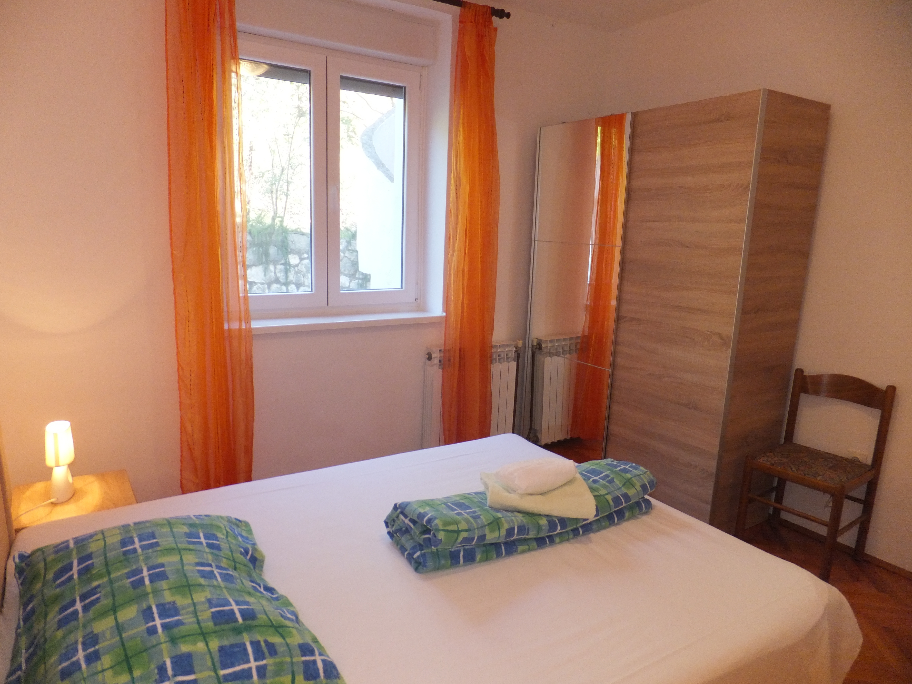 One bedroom apartment near beach Supetarska Draga - Gornja, Rab (A-5054-b) One bedroom apartment near beach Supetarska Draga - Gornja, Rab (A-5054-b)
