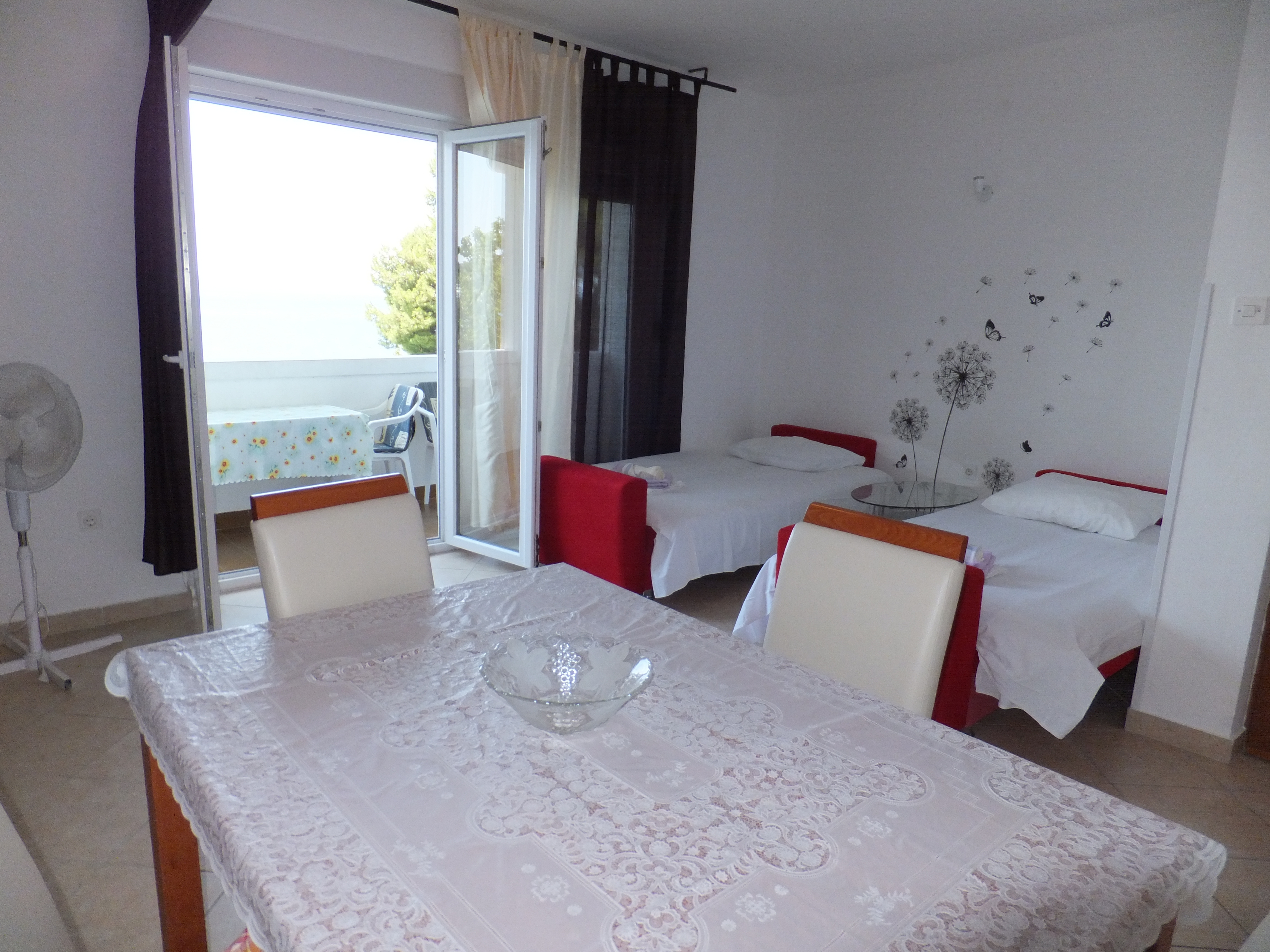 One bedroom apartment near beach Supetarska Draga - Gornja, Rab (A-5054-c) One bedroom apartment near beach Supetarska Draga - Gornja, Rab (A-5054-c)
