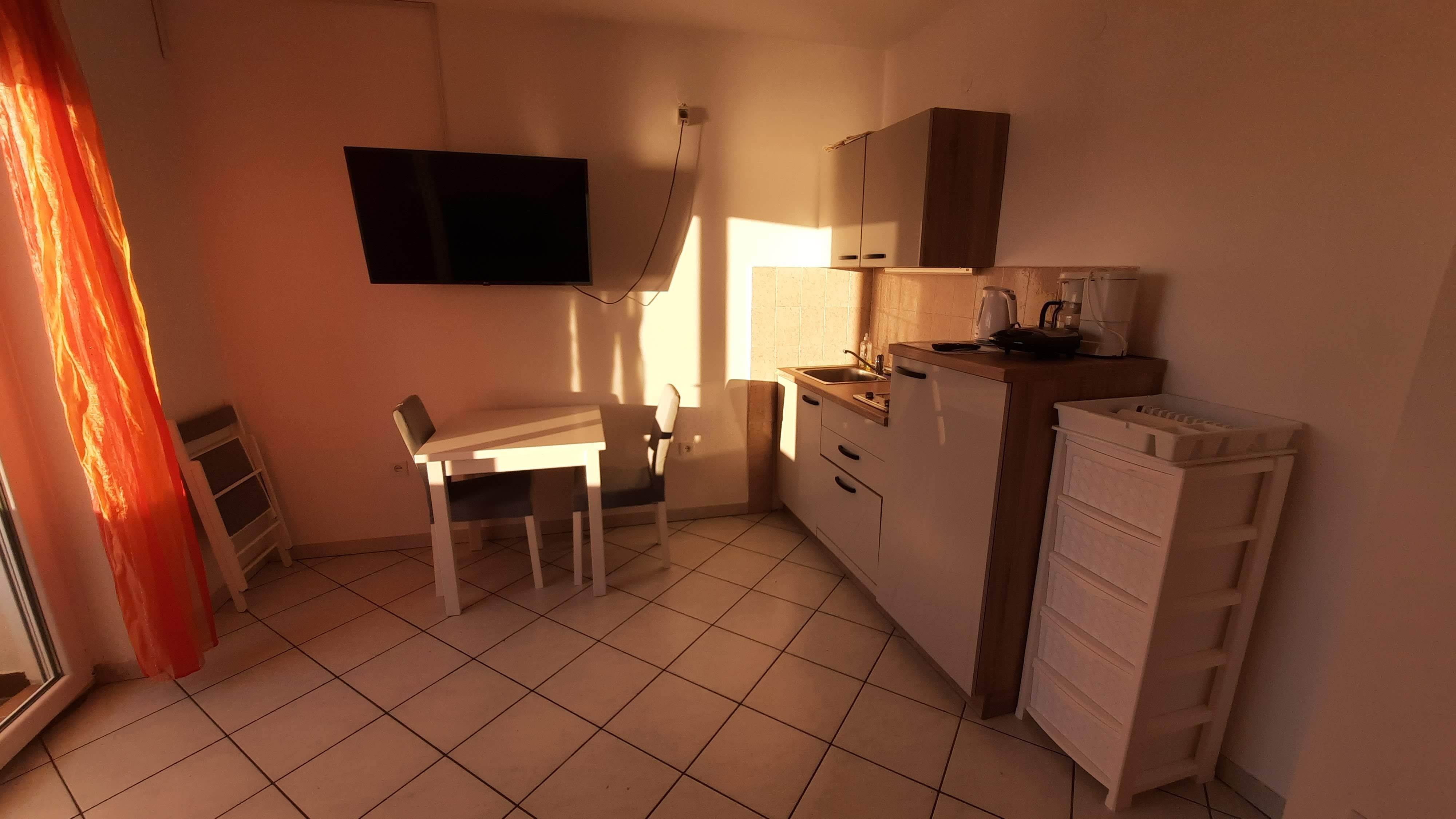 One bedroom apartment near beach Supetarska Draga - Gornja, Rab (A-5054-d) One bedroom apartment near beach Supetarska Draga - Gornja, Rab (A-5054-d)