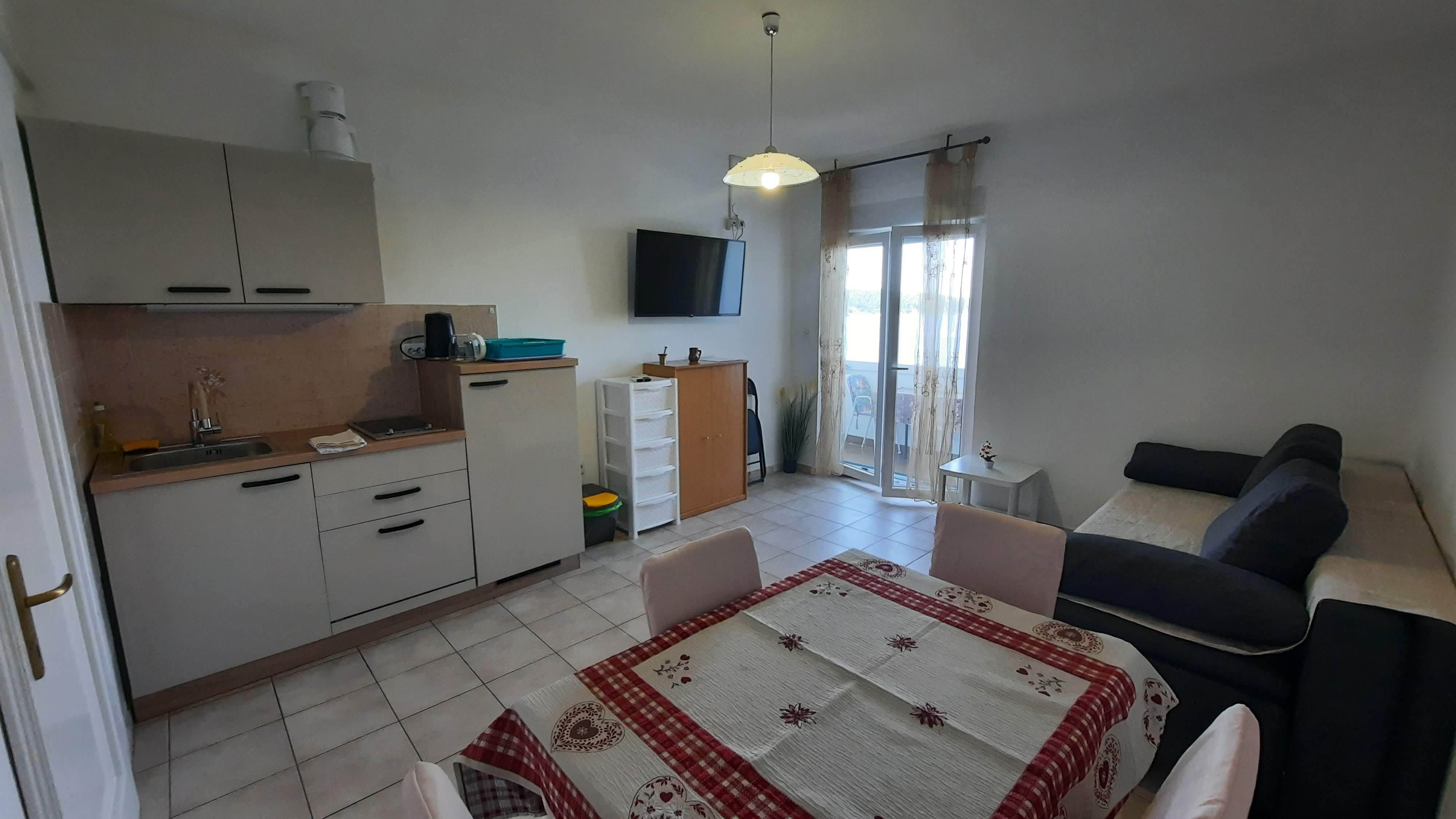 One bedroom apartment near beach Supetarska Draga - Gornja, Rab (A-5054-e)