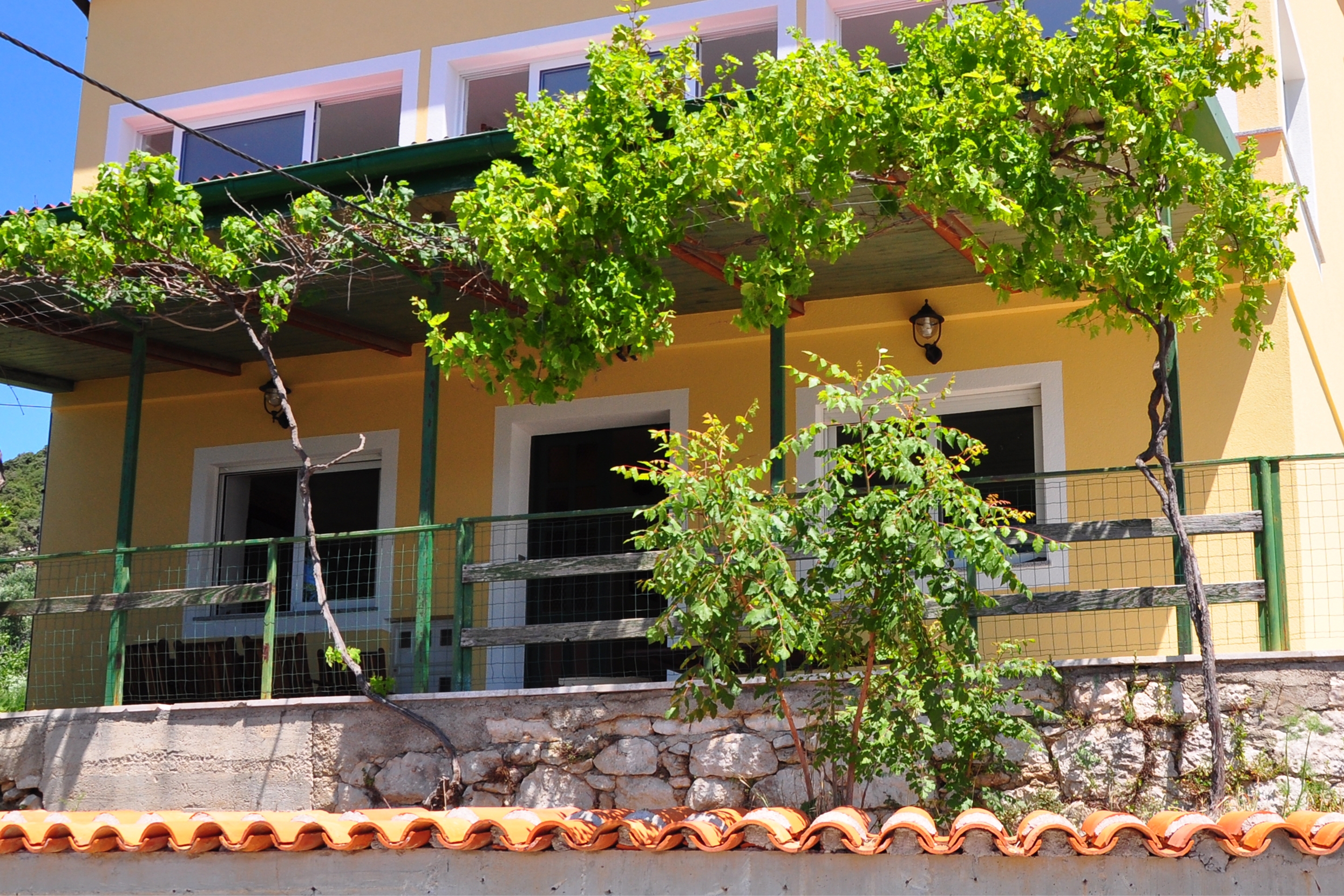 Two bedroom apartment with terrace and sea view Supetarska Draga - Gornja, Rab (A-5055-c) Two bedroom apartment with terrace and sea view Supetarska Draga - Gornja, Rab (A-5055-c)