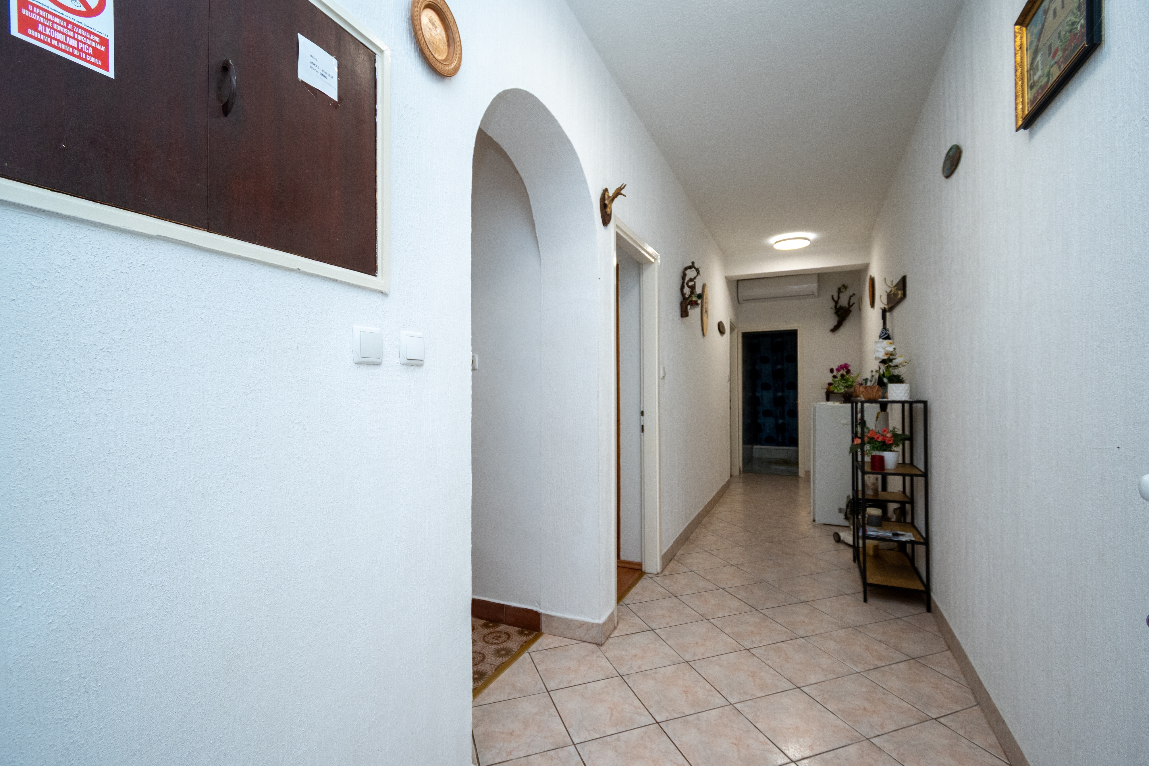 Two bedroom apartment with terrace and sea view Kampor, Rab (A-5056-a)