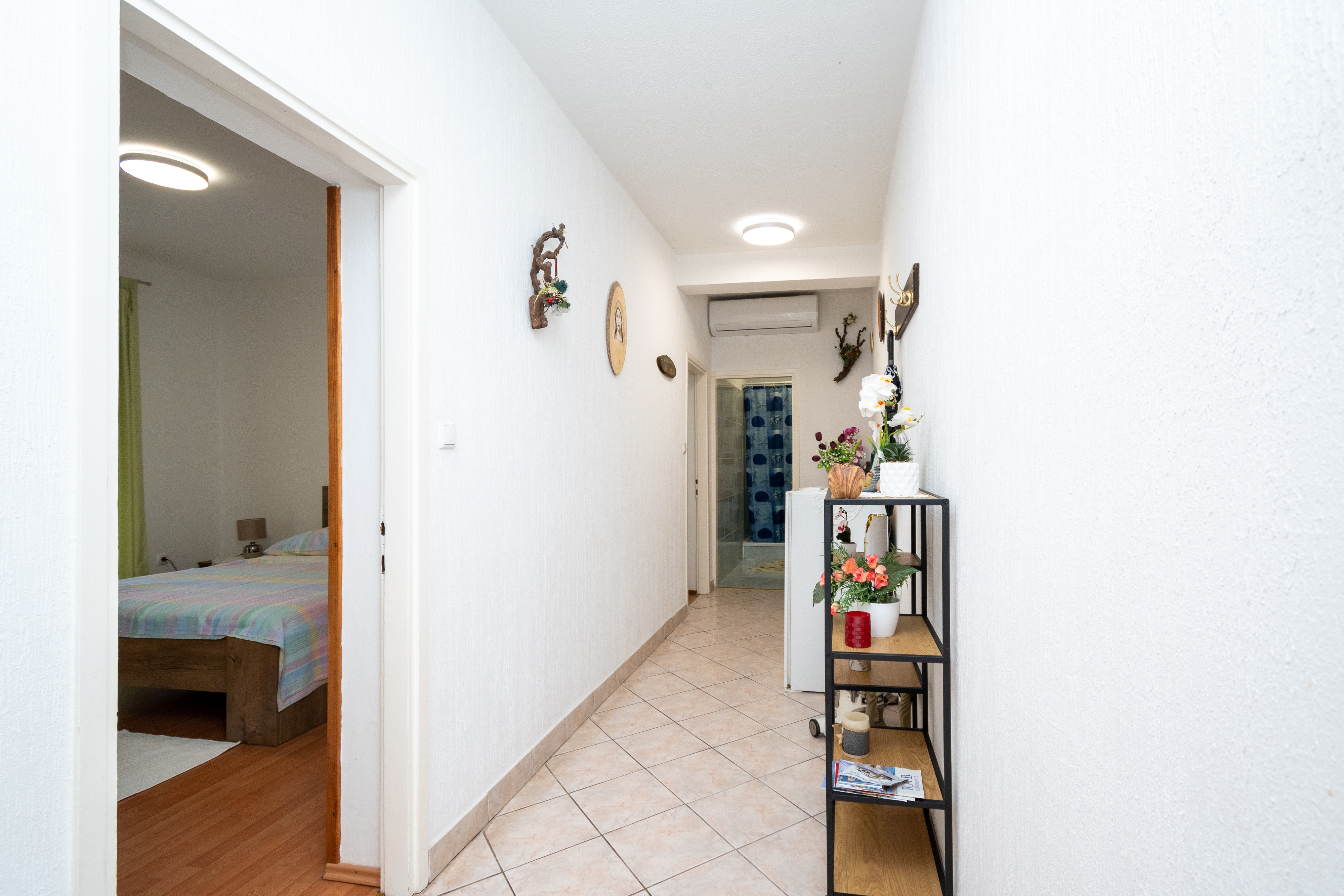 Two bedroom apartment with terrace and sea view Kampor, Rab  A-a