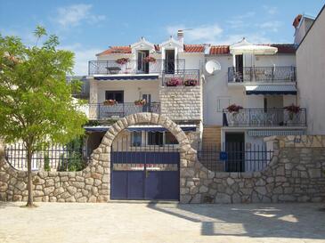 Jezera, Murter, Hébergement 5057 - Appartement à proximité de la mer avec une plage de galets.