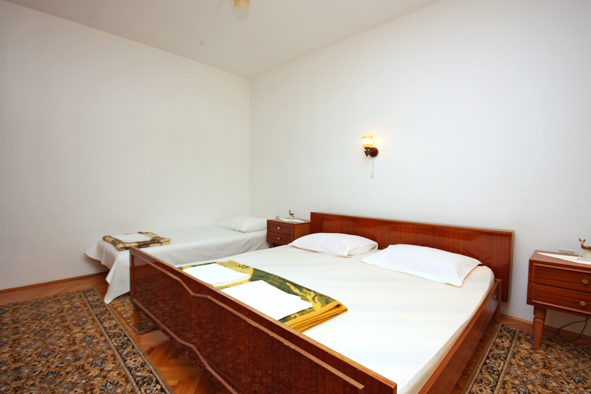 Two bedroom apartment with terrace and sea view Kampor, Rab  A-a