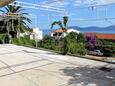Parking lot Brist, Makarska, Parking lot 506 - Apartments near sea with pebble beach.