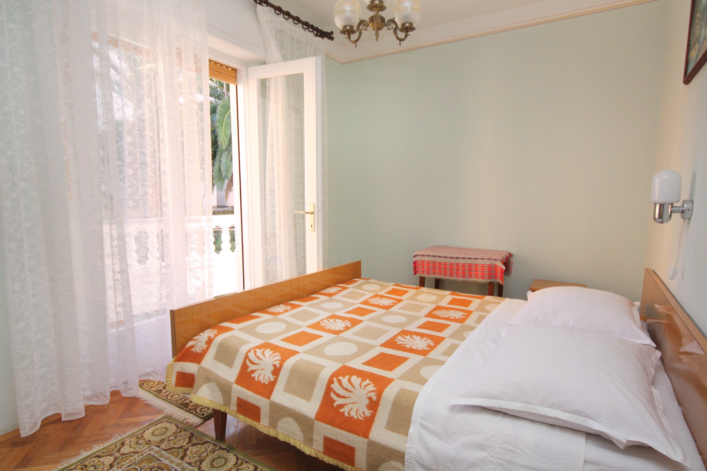 Two bedroom apartment with terrace Palit, Rab (A-5061-a)