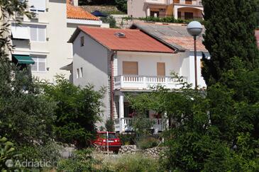 Palit, Rab, Objekt 5061 - Apartmani i sobe sa šljunčanom plažom.