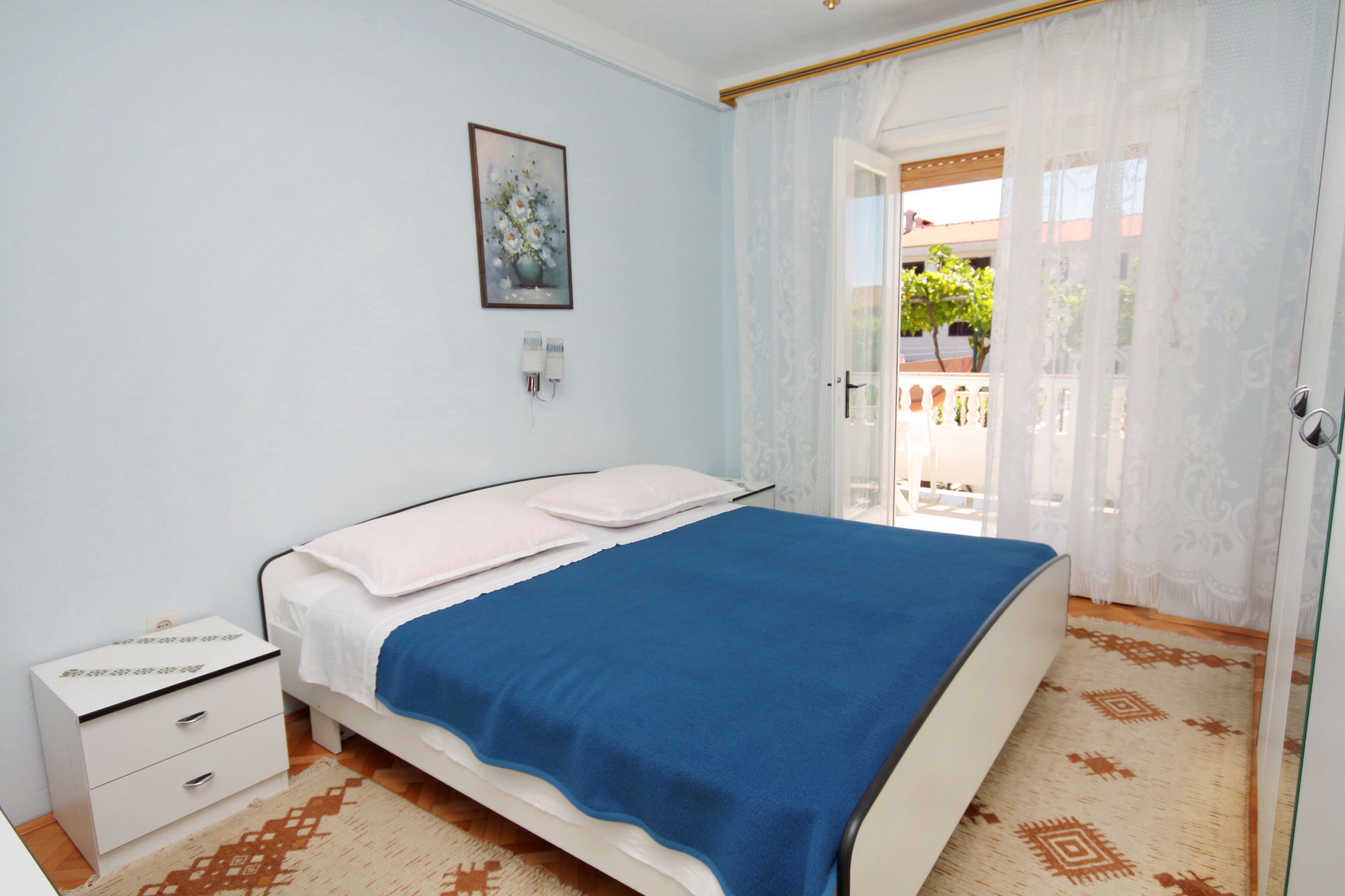 Room with terrace Palit, Rab (S-5061-b)