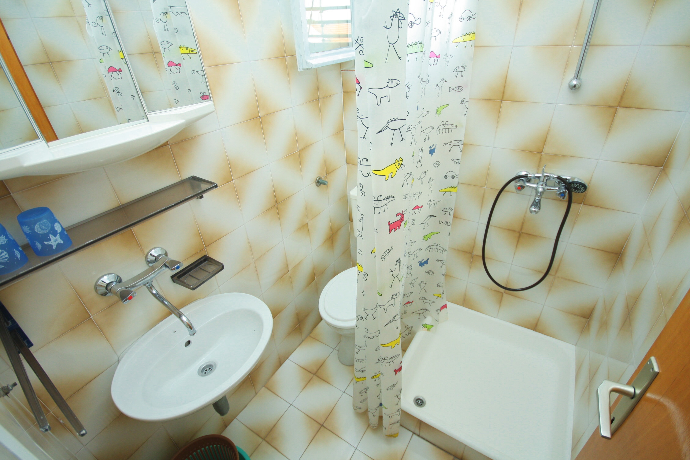 Two bedroom apartment with terrace and sea view Jezera, Murter  A-b