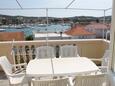 Terrace Jezera, Terrace in the apartment, with a sea view, (pet friendly) and WiFi.