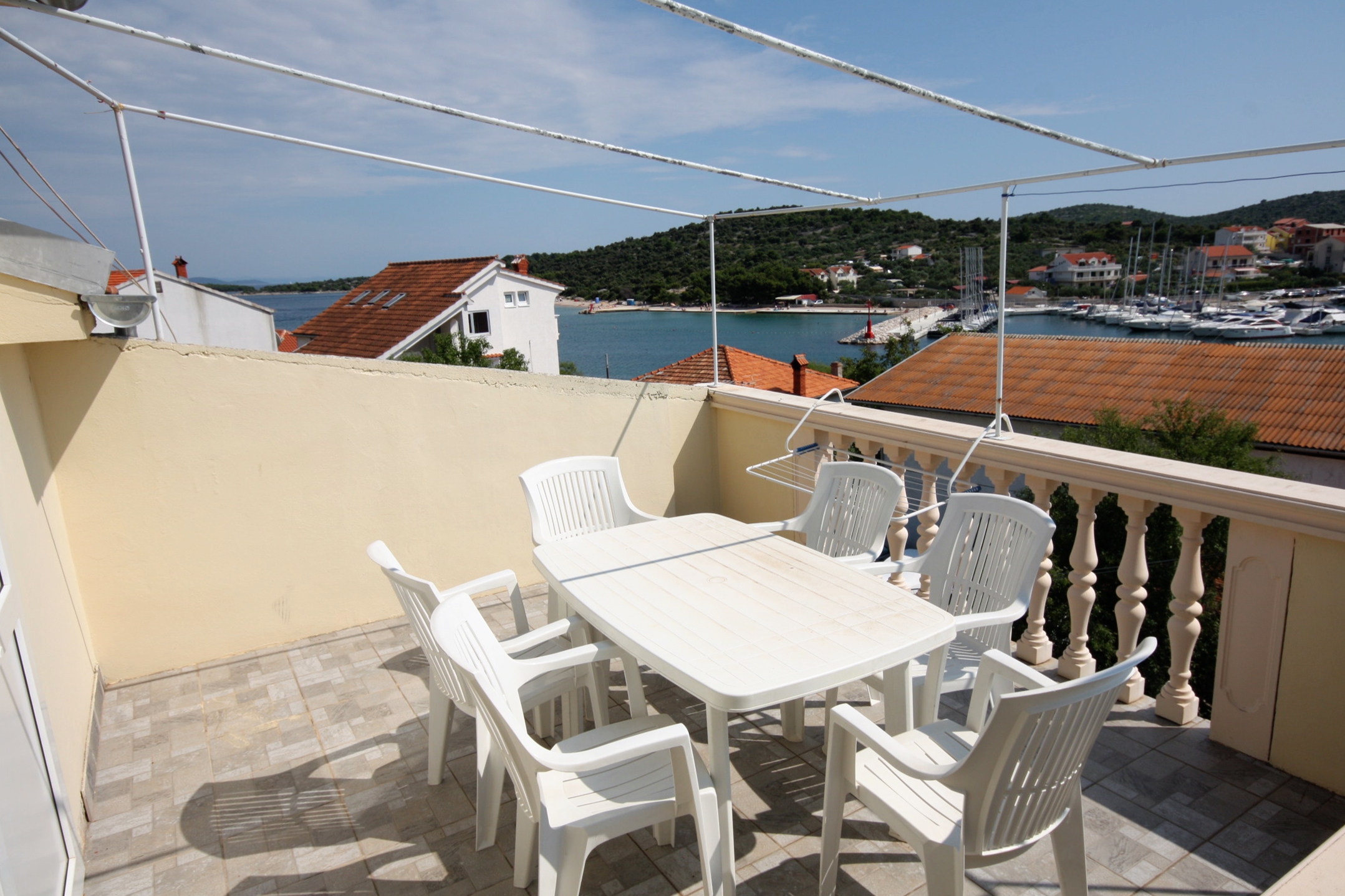 Two bedroom apartment with terrace and sea view Jezera, Murter  A-b