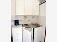 Kampor, Kitchen in the studio-apartment, WiFi.