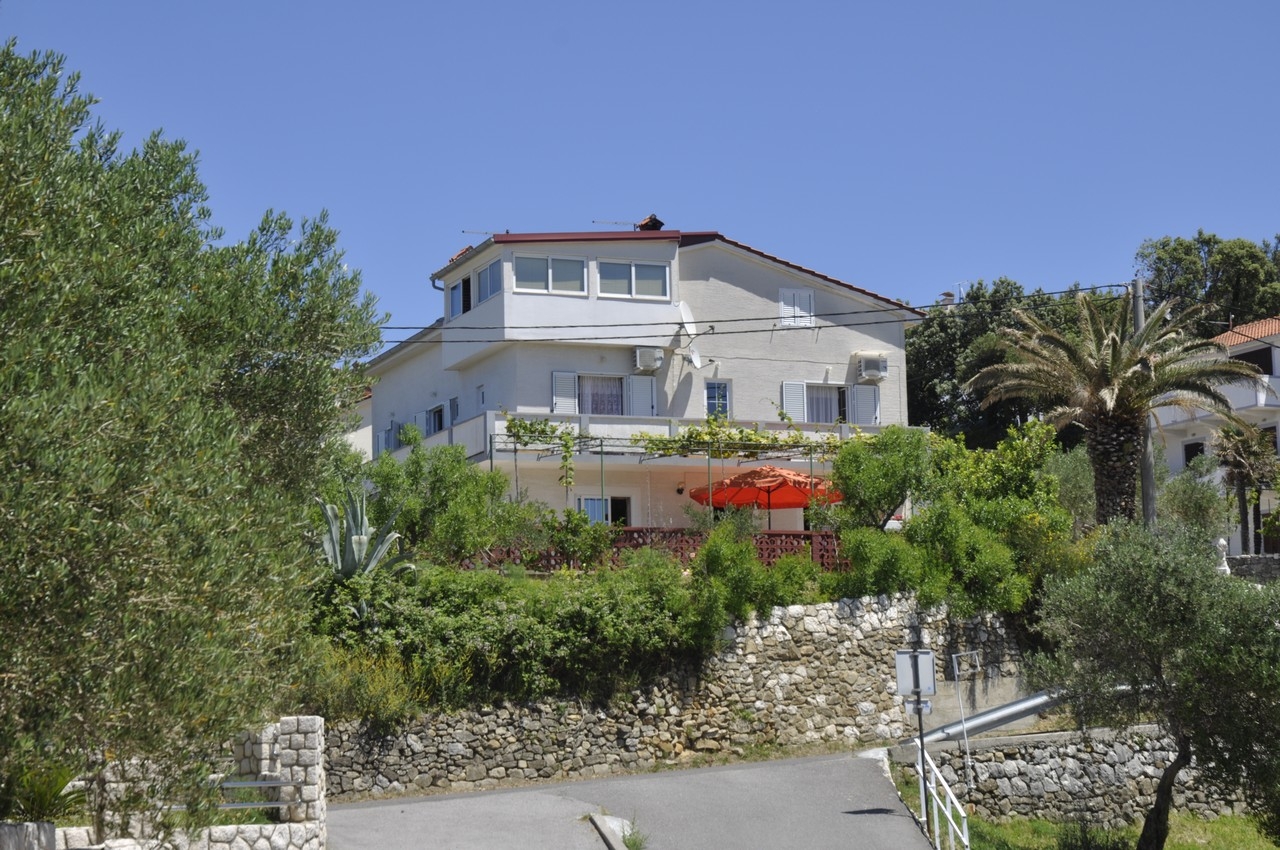 Studio flat with balcony and sea view Kampor, Rab (AS-5064-b)