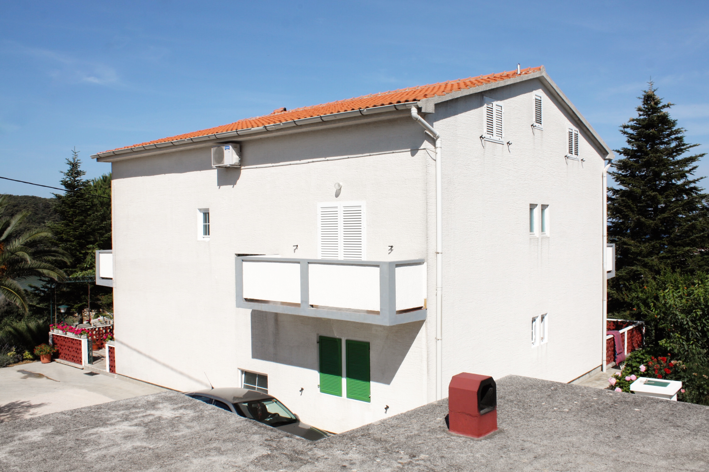 Room with balcony and sea view Kampor, Rab (S-5064-a)