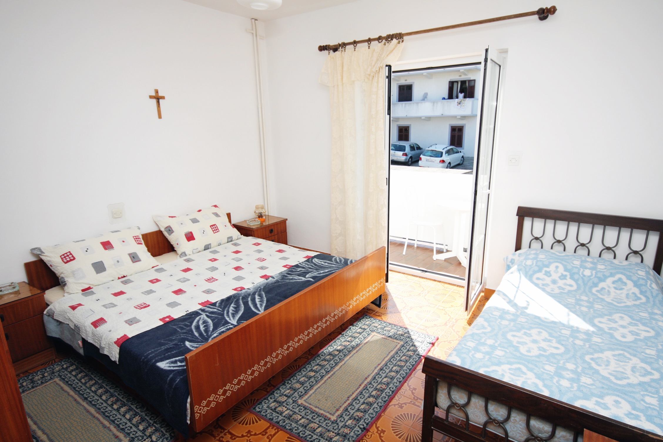 Room with balcony Kampor, Rab (S-5064-b) Room with balcony Kampor, Rab (S-5064-b)